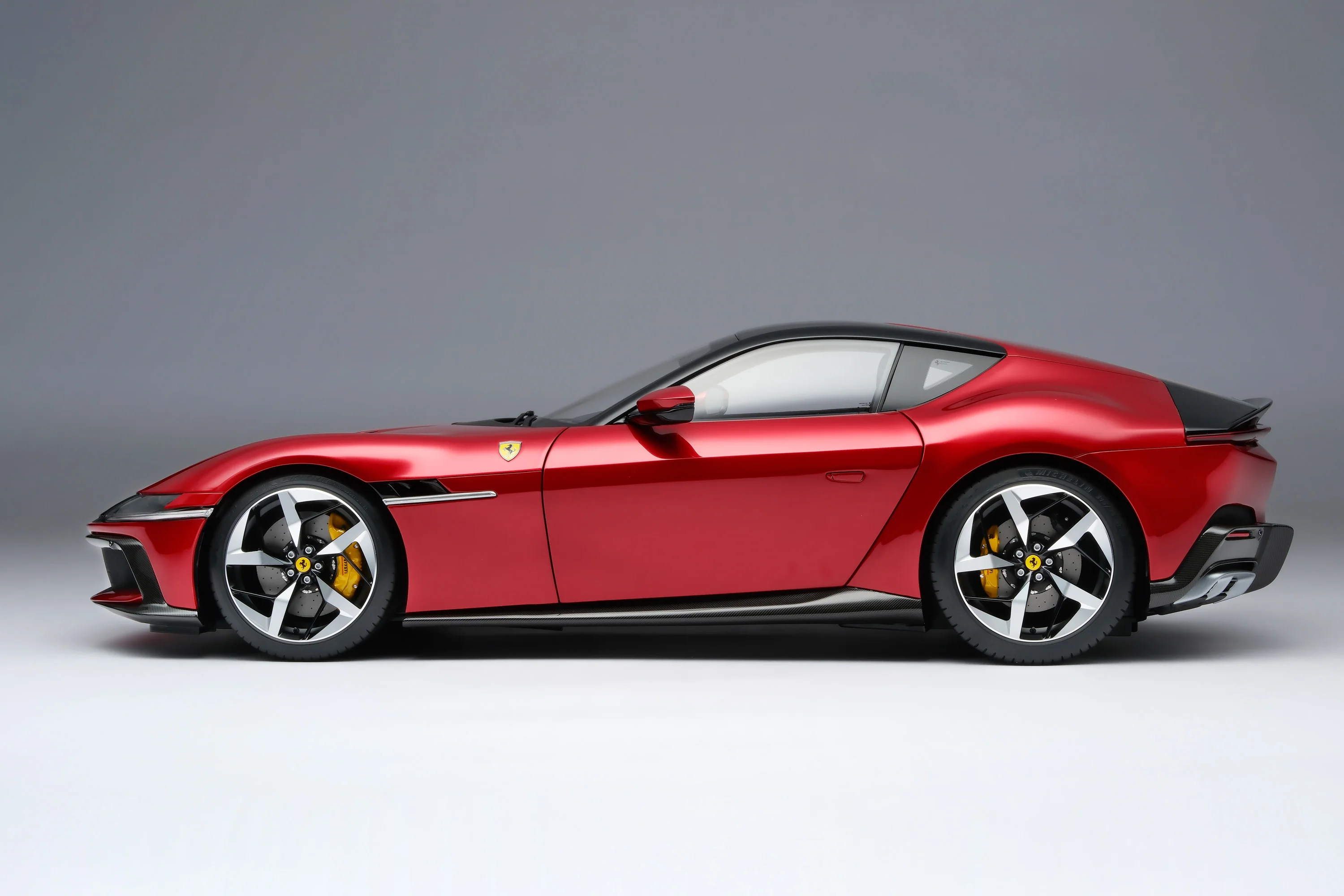 Ferrari 12Cilindri (2024) - Image 7