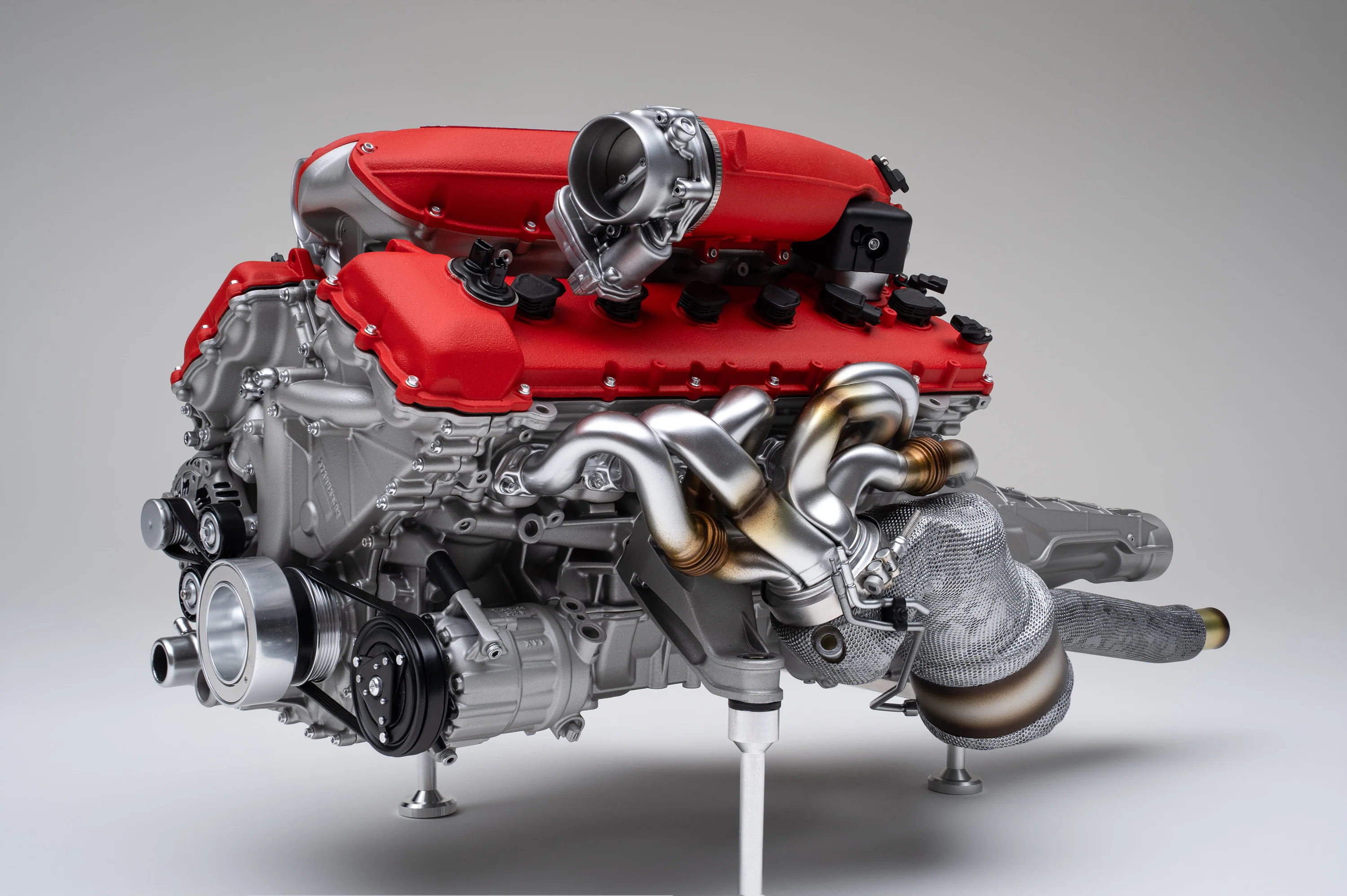 Ferrari 12Cilindri V12 F140HD Engine and Gearbox - Image 10