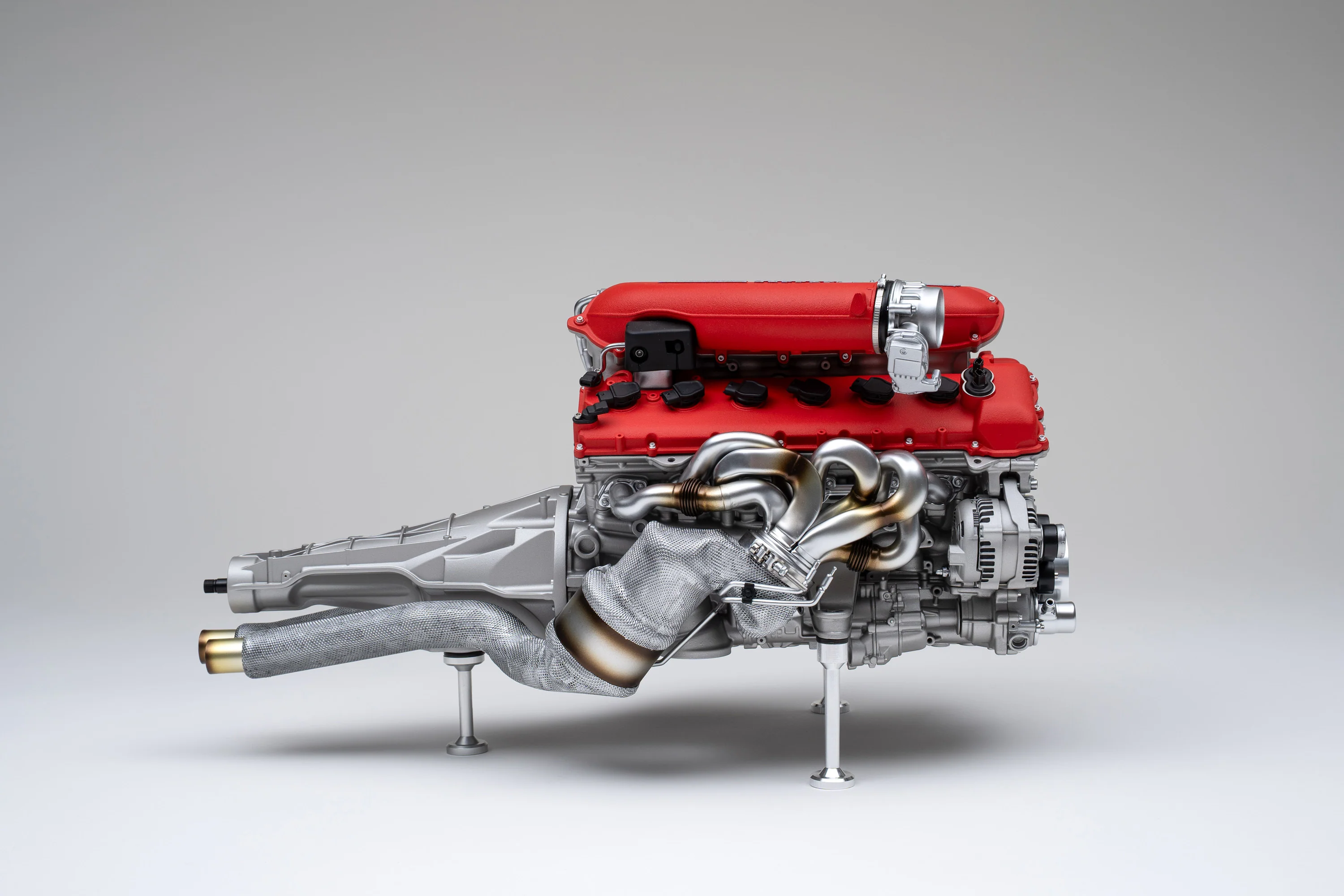 Ferrari 12Cilindri V12 F140HD Engine and Gearbox - Image 16