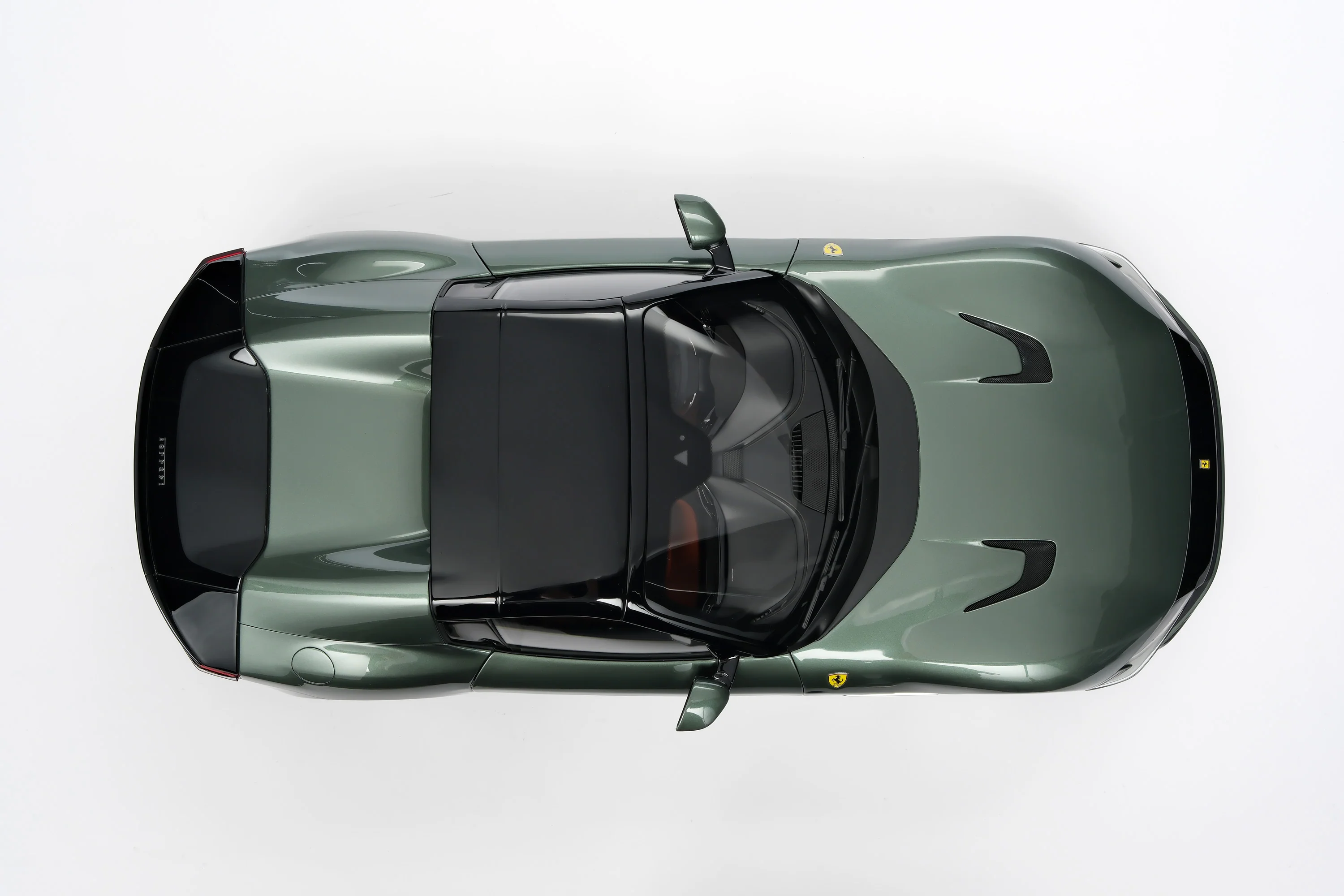 Ferrari 12Cilindri Spider (2024) - Image 20