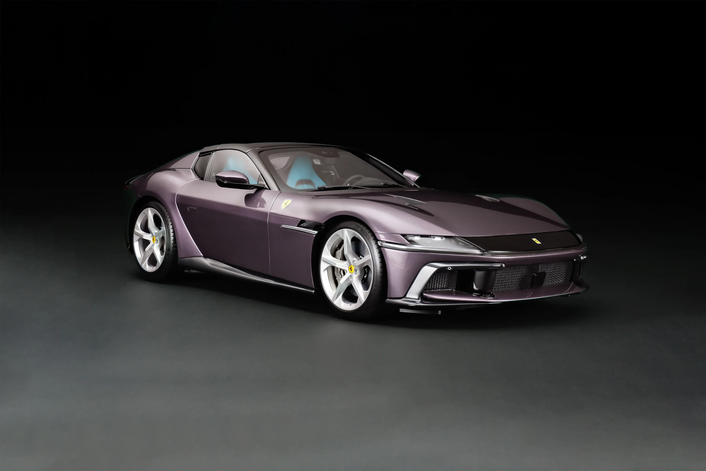 Ferrari 12Cilindri Spider (2024) - Image 24