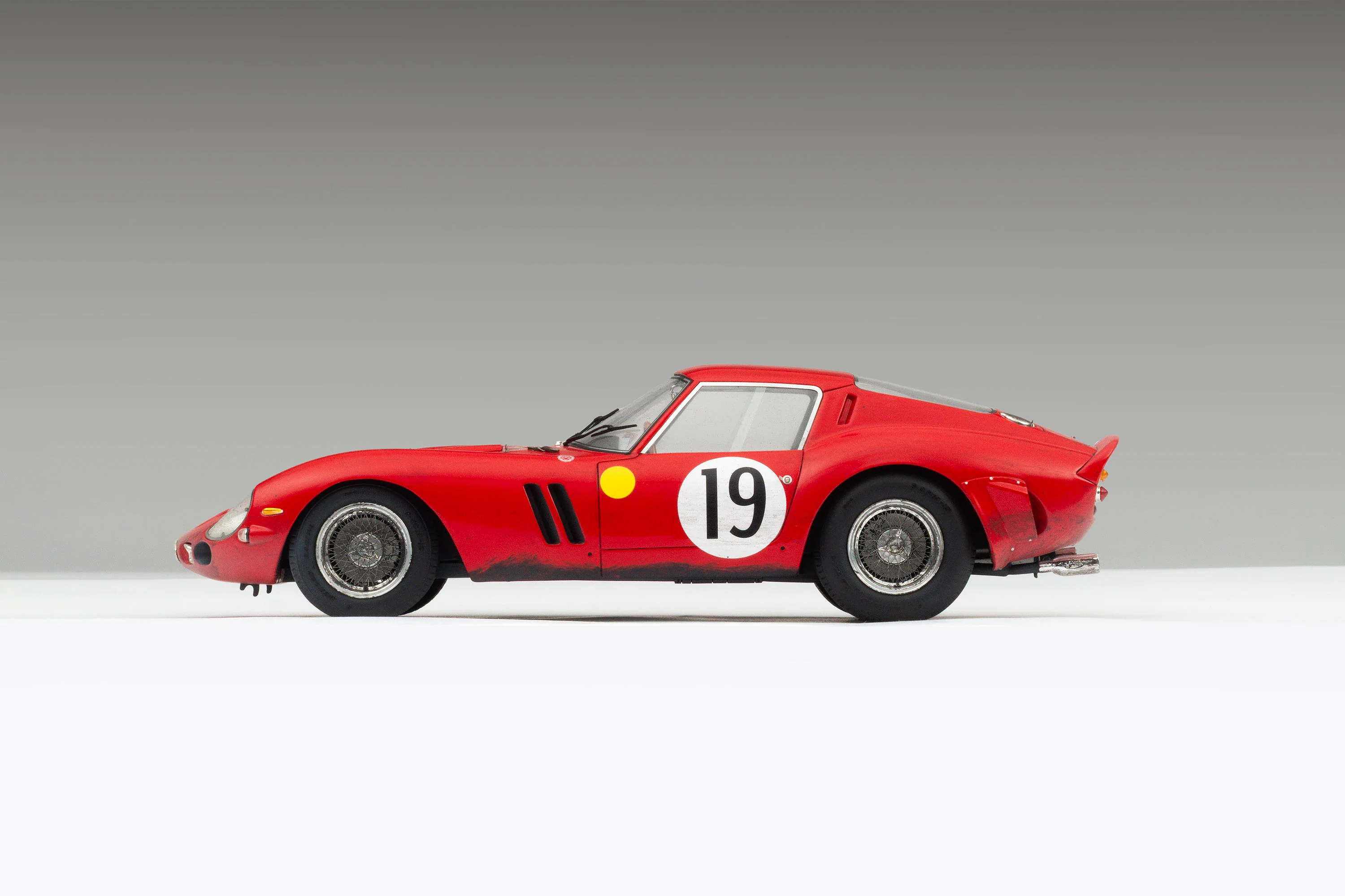 Ferrari 250 GTO - 3705GT - 1962 Le Mans Class Winner - Race Weathered - Image 16