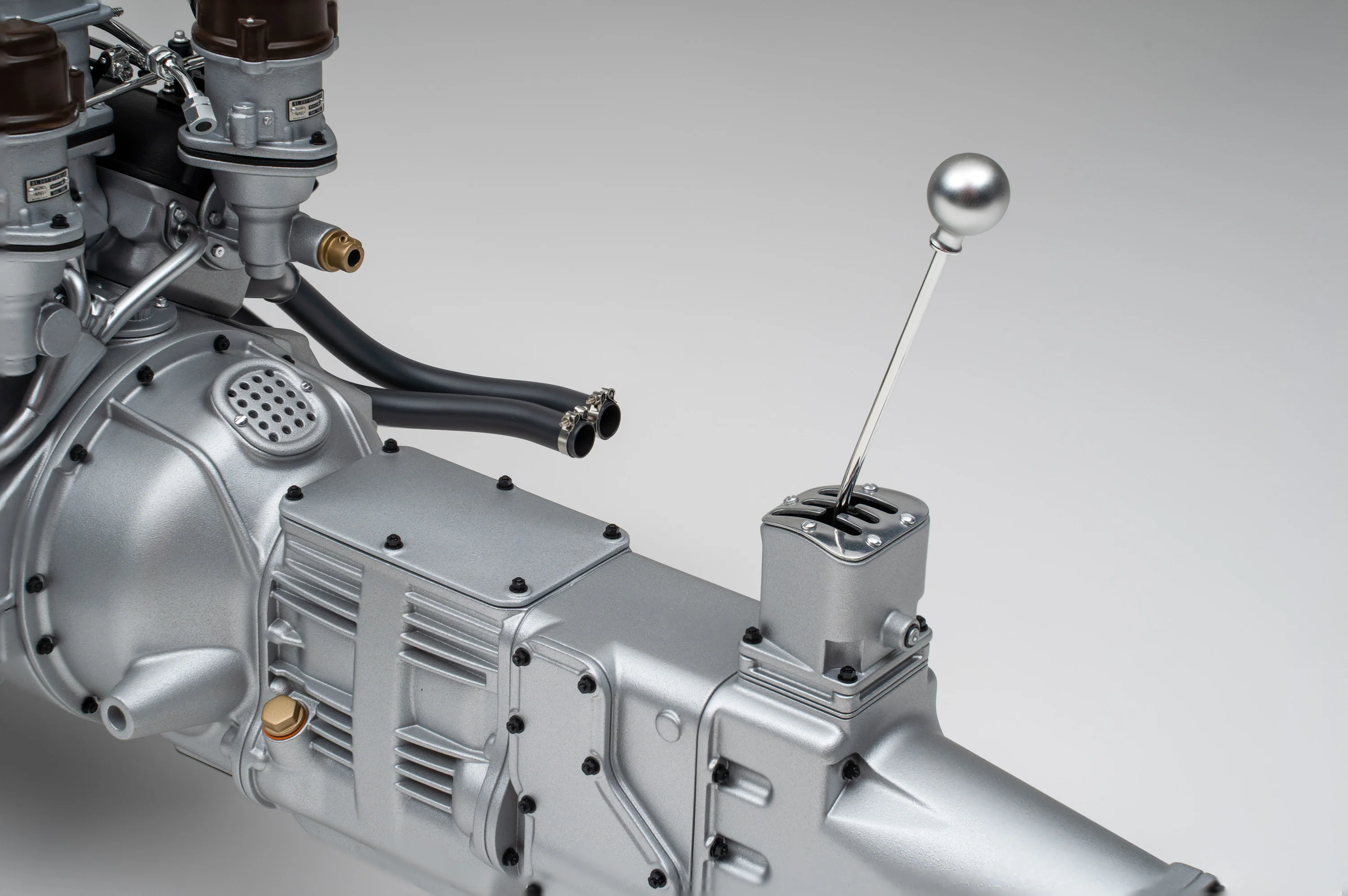 Ferrari 250 GTO V12 Engine and Gearbox - Image 17