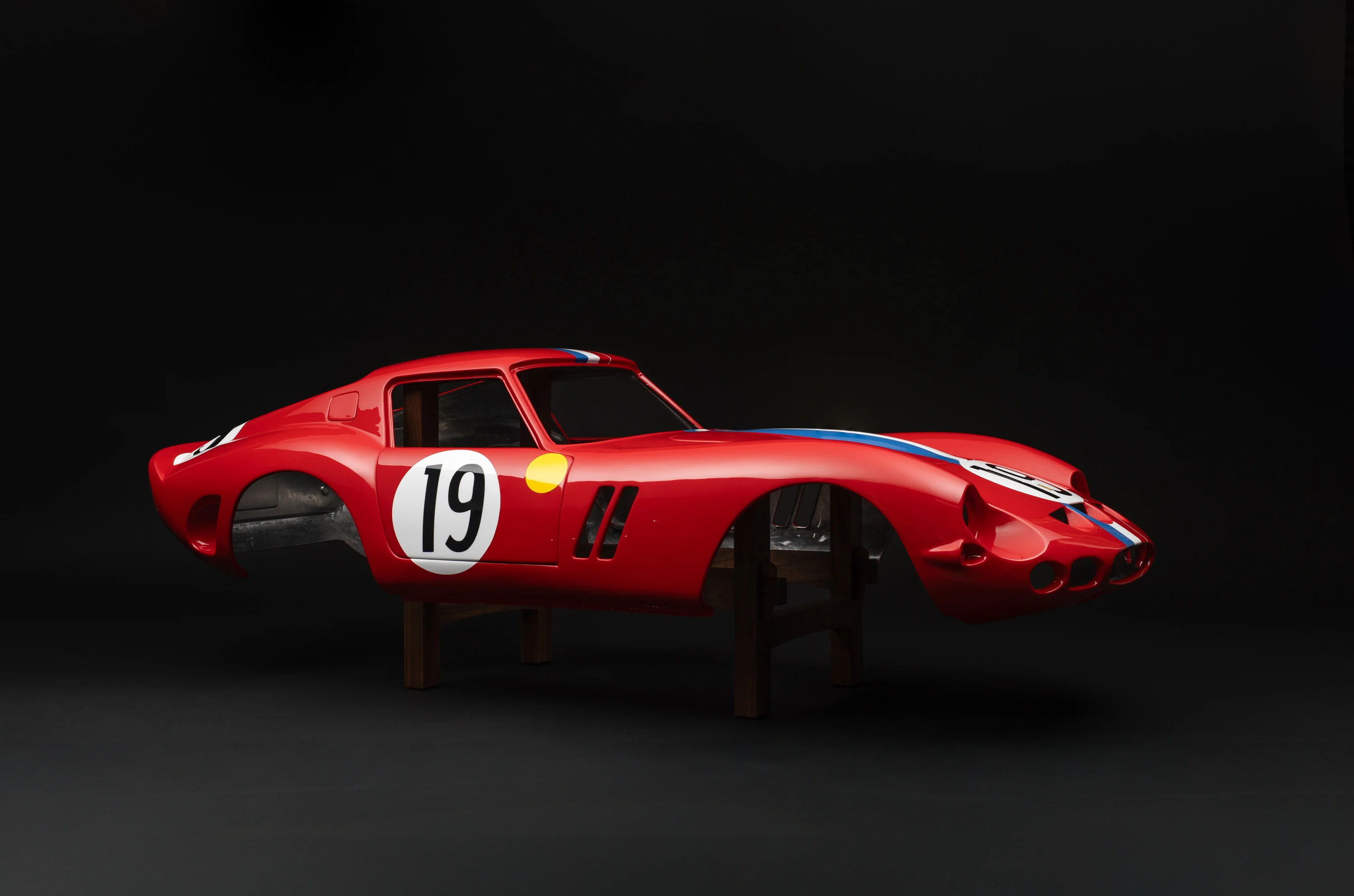 Ferrari 250 GTO - Painted Aluminium Body Replica - Image 30