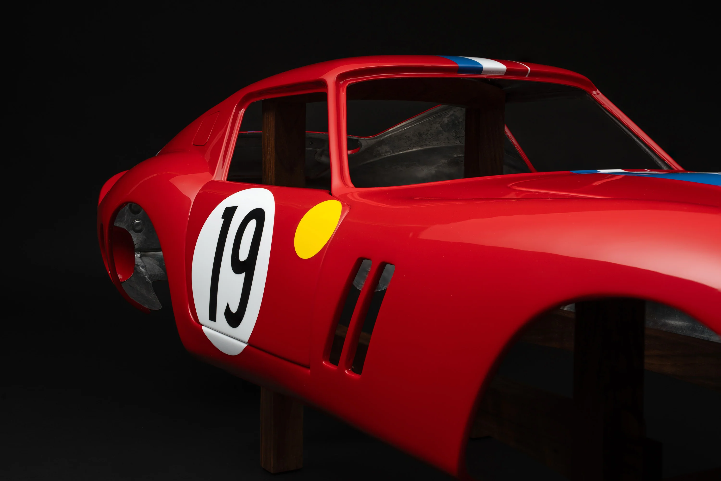 Ferrari 250 GTO - Painted Aluminium Body Replica - Image 33