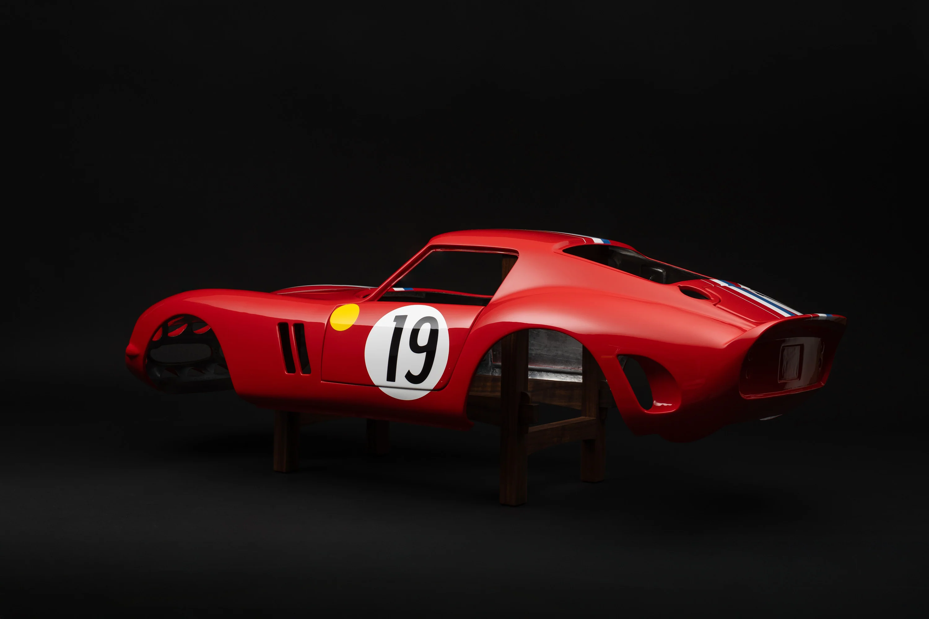 Ferrari 250 GTO - Painted Aluminium Body Replica - Image 39