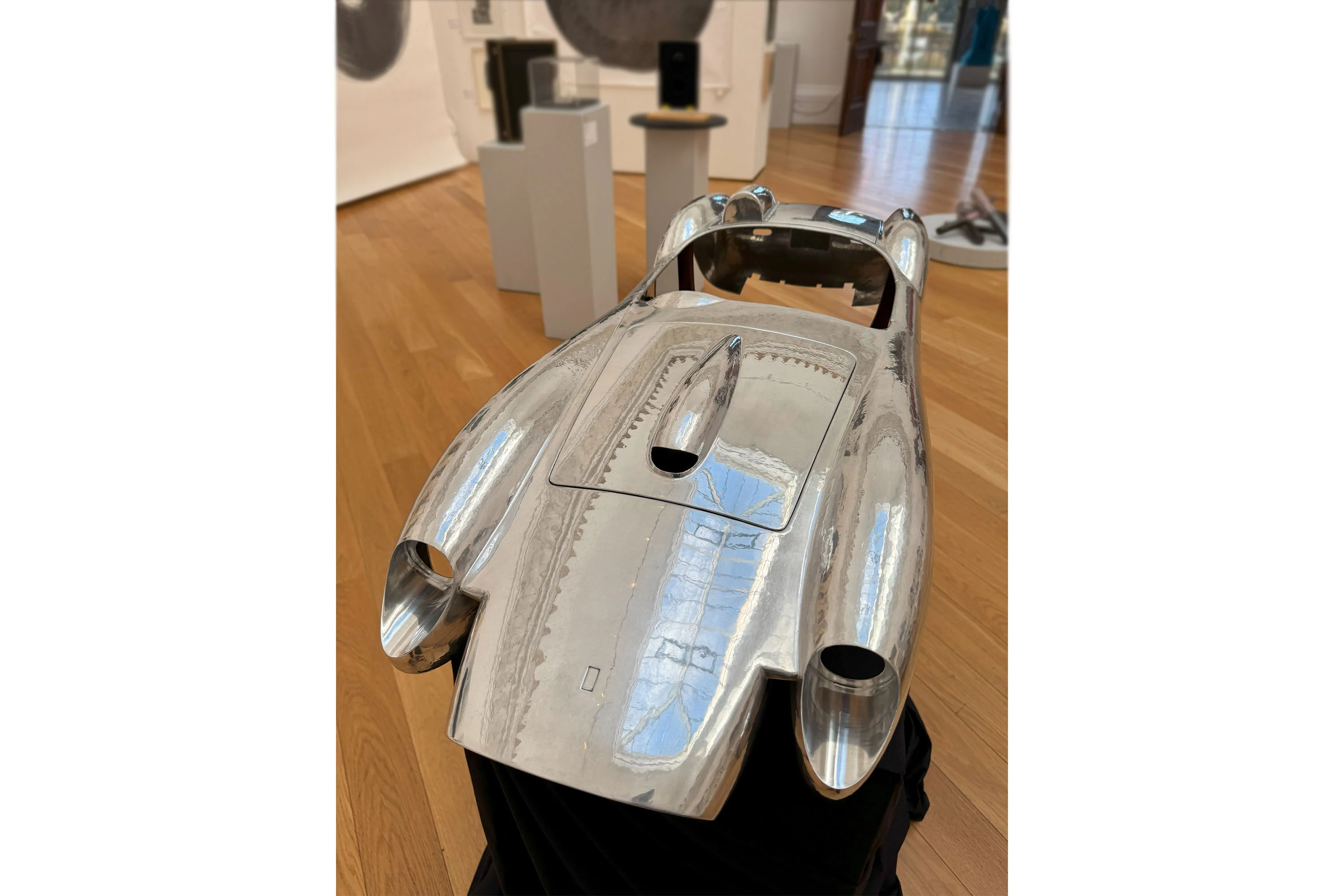 Ferrari 250 TR Aluminium Body Replica - Hammered Finish - Image 22