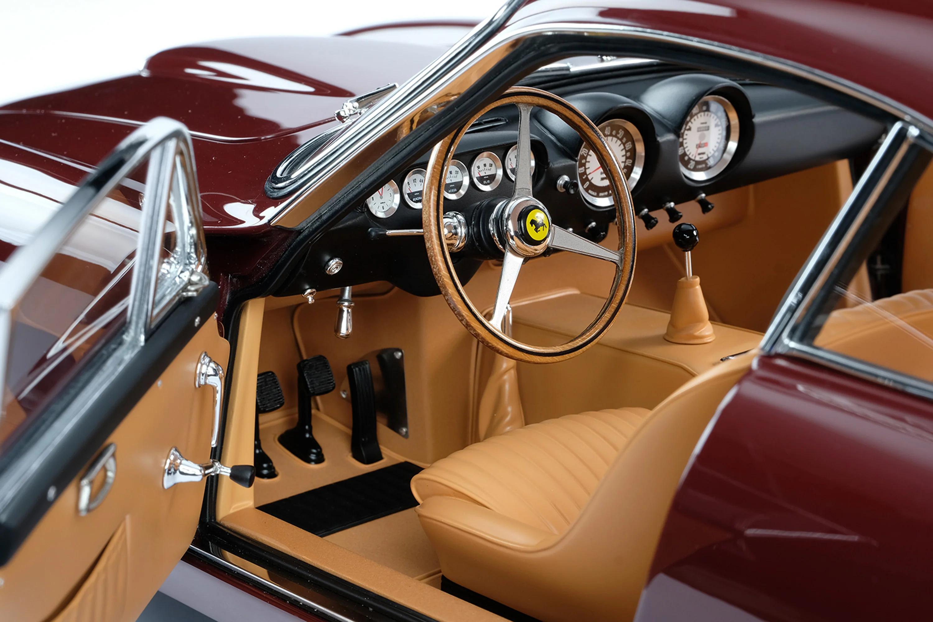 Ferrari 250 GT Lusso (1962) - Image 26