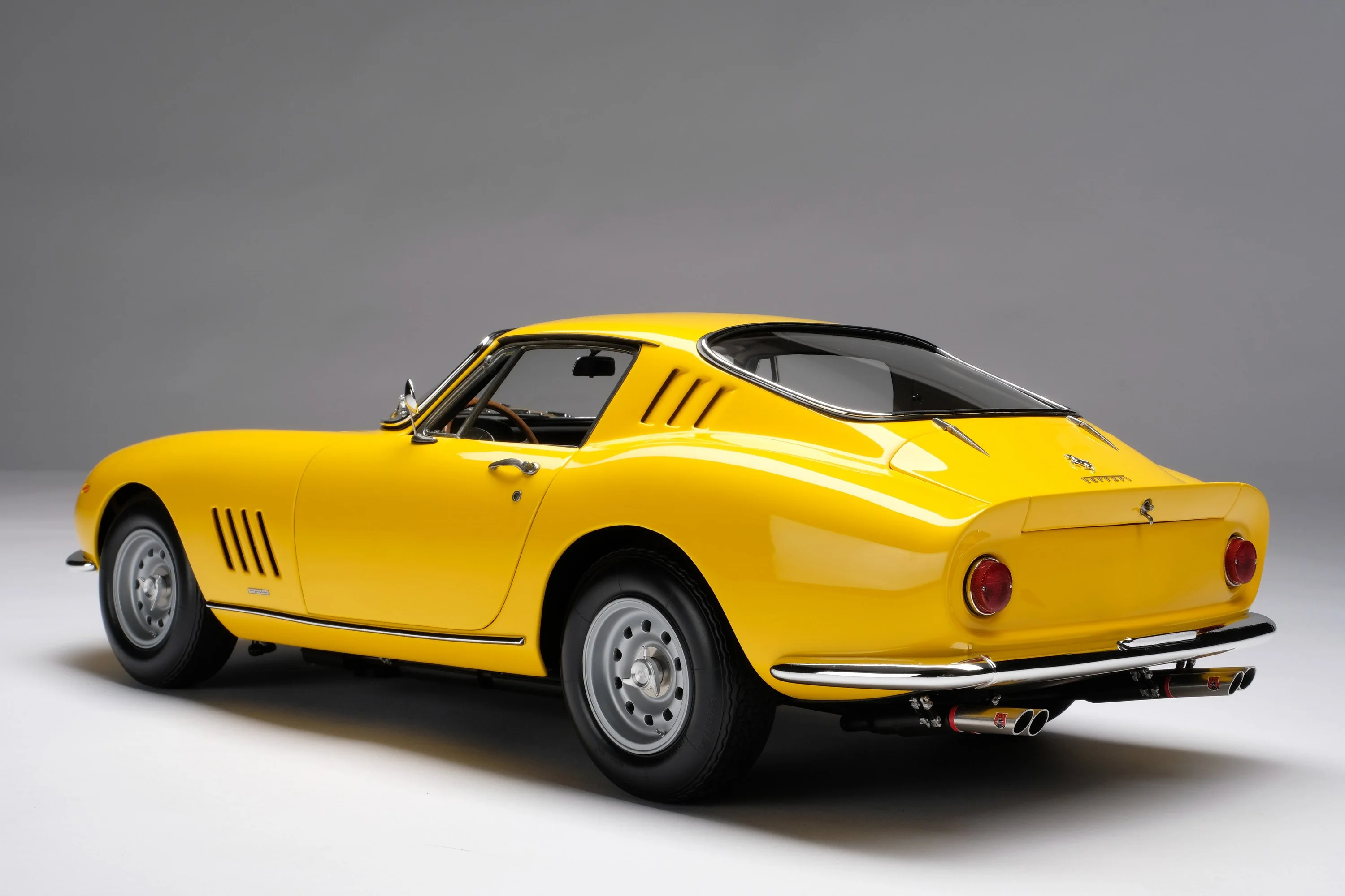 Ferrari 275 GTB/4 (1966) - Image 23