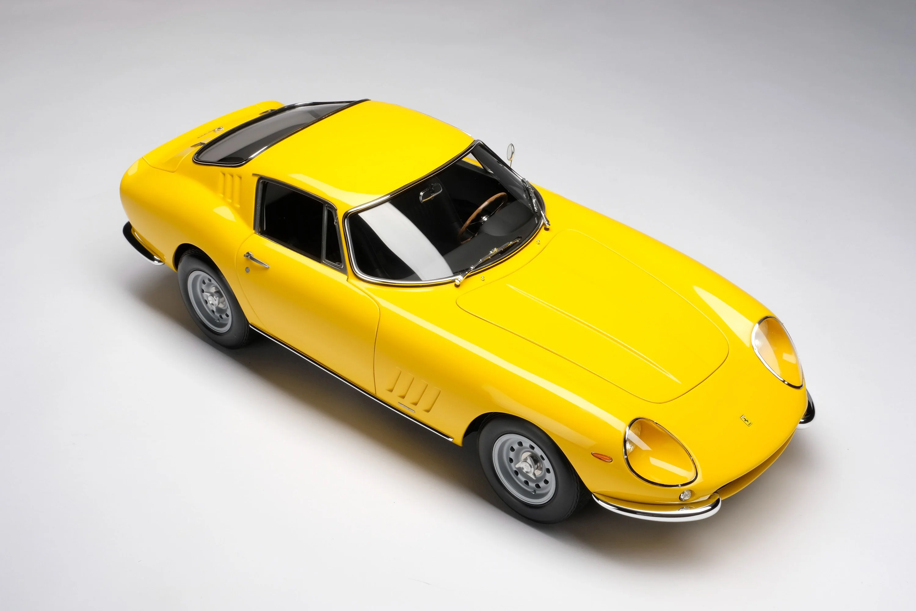 Ferrari 275 GTB/4 (1966) - Image 24