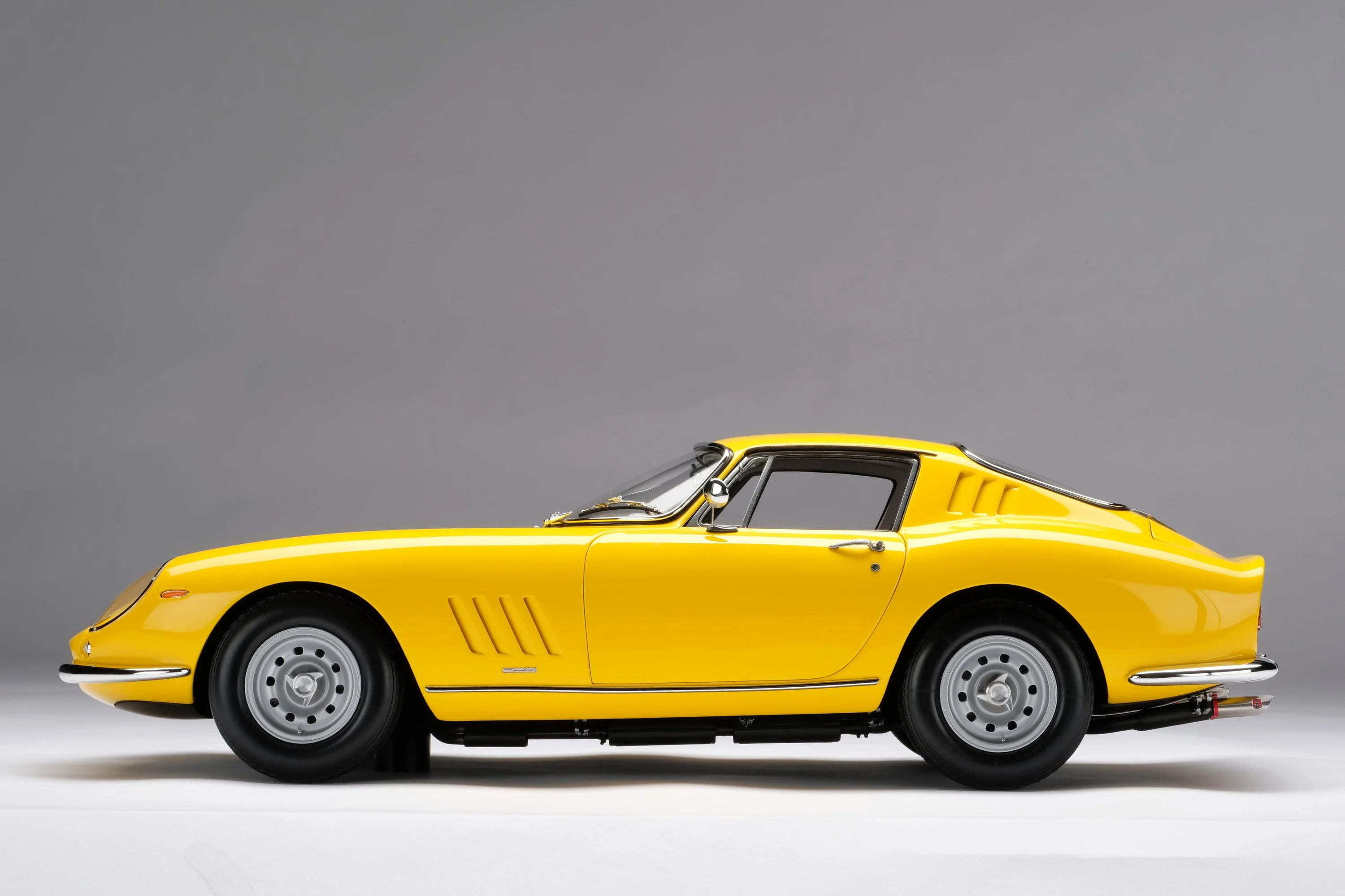Ferrari 275 GTB/4 (1966) - Image 25