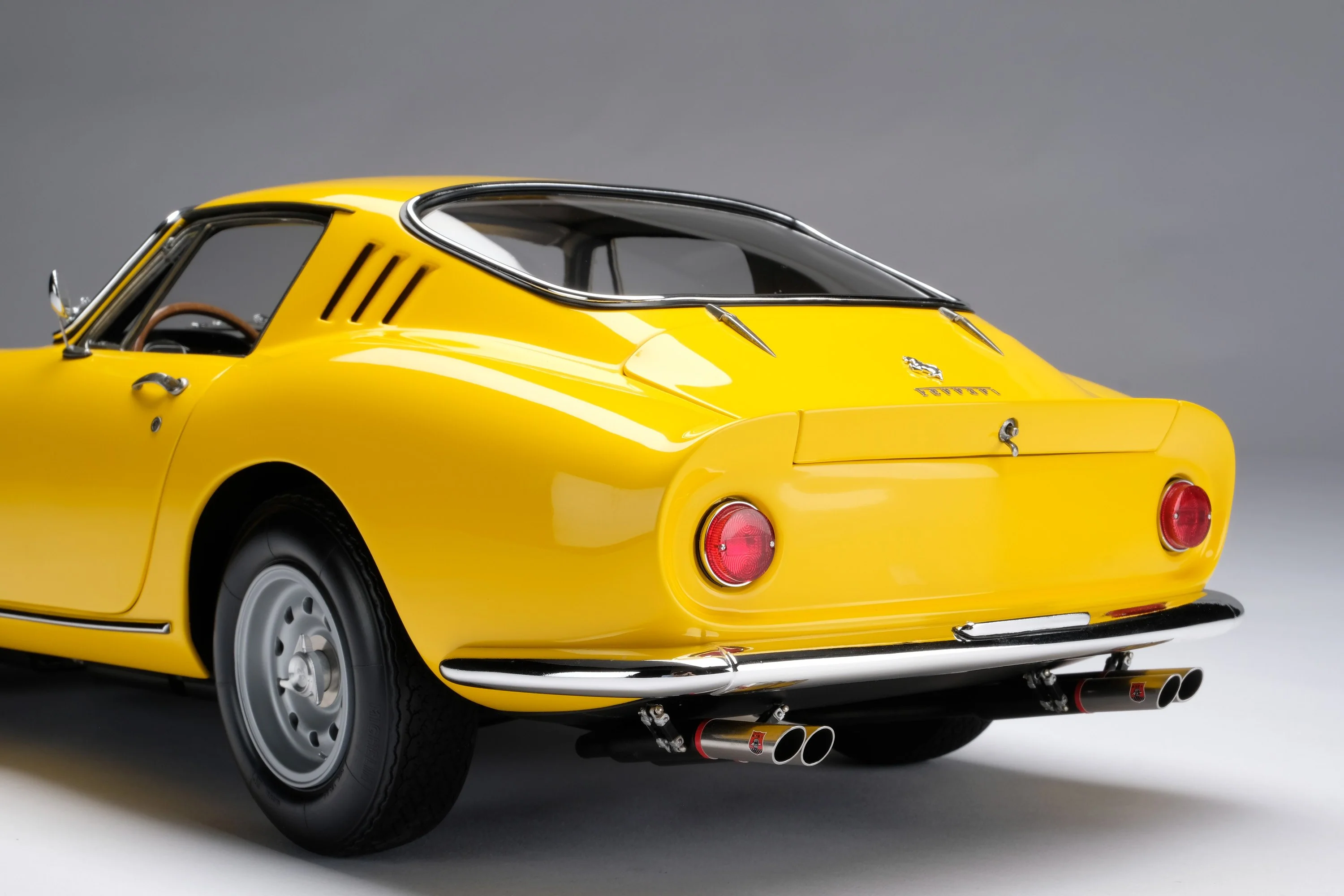 Ferrari 275 GTB/4 (1966) - Image 27