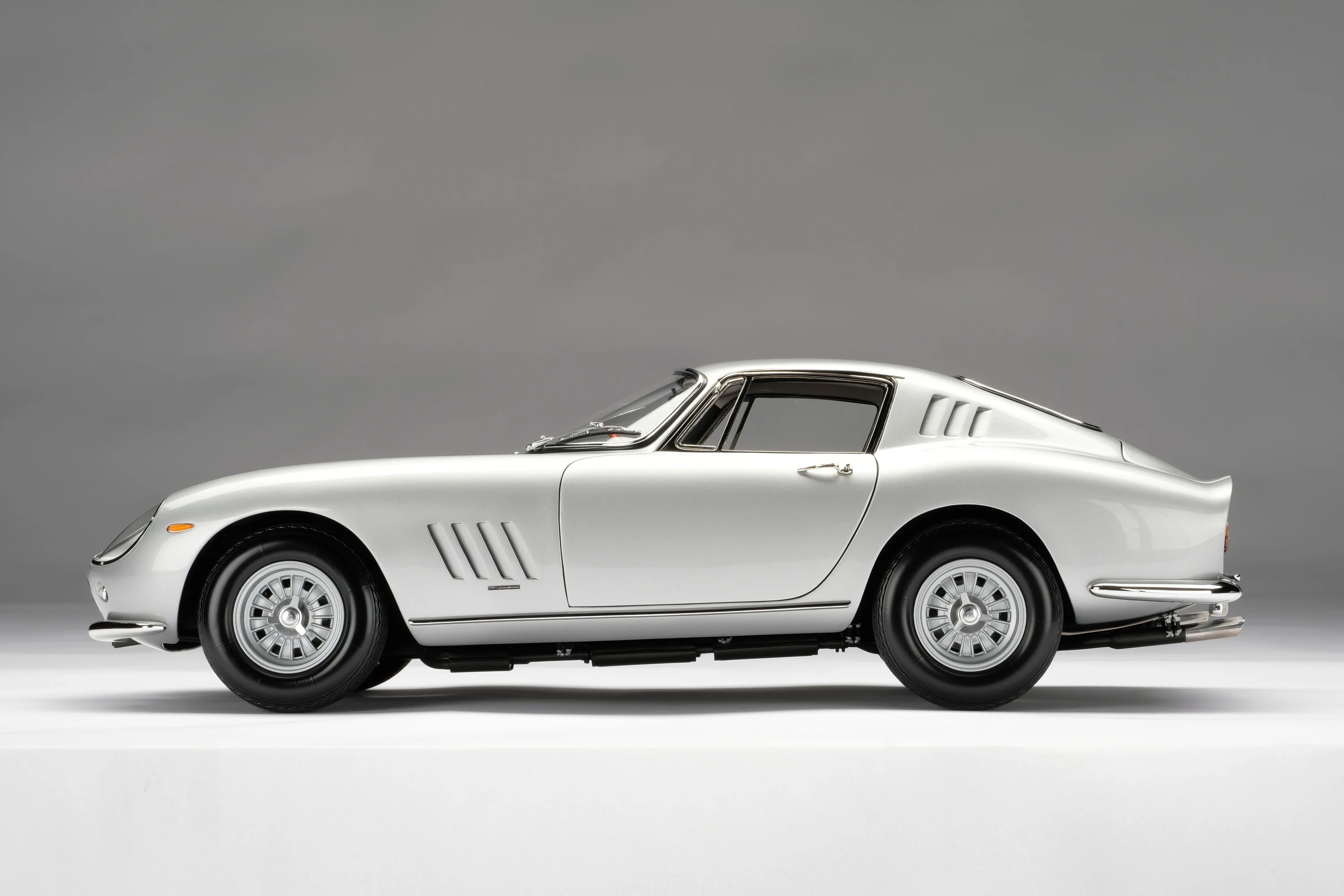Ferrari 275 GTB/4 (1966) - Image 33