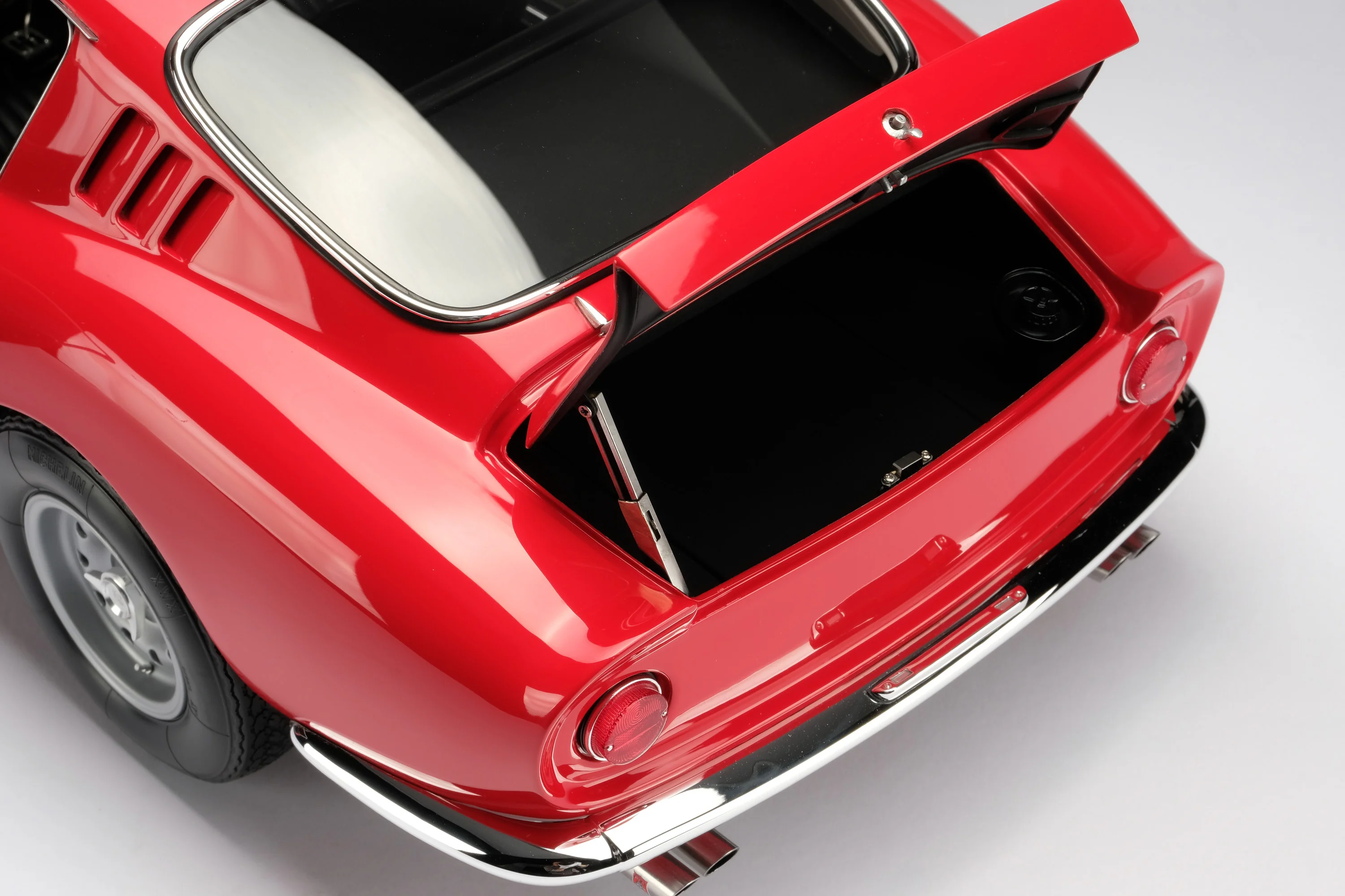 Ferrari 275 GTB/4 (1966) - Image 5