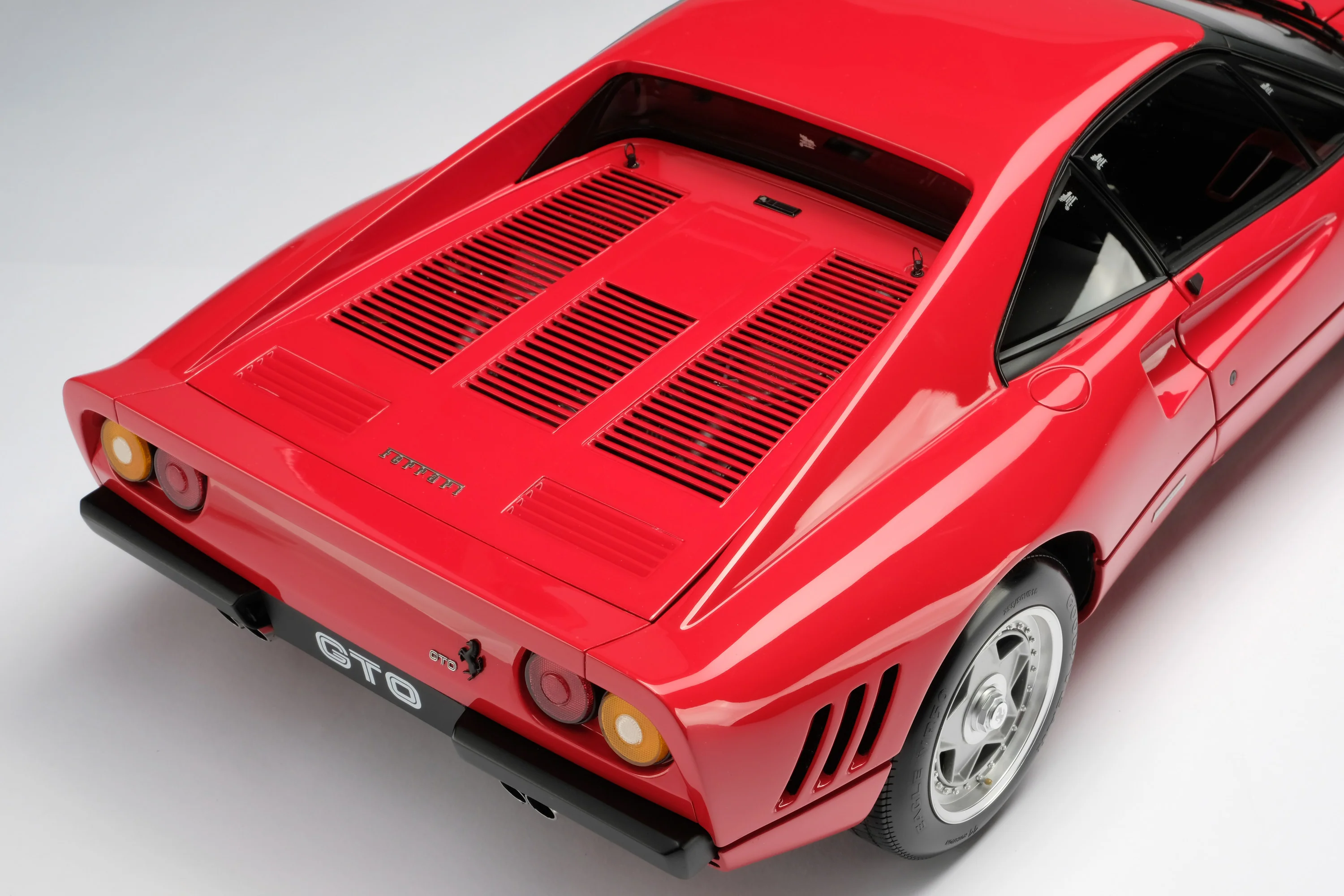 Ferrari 288 GTO (1984) - Image 14