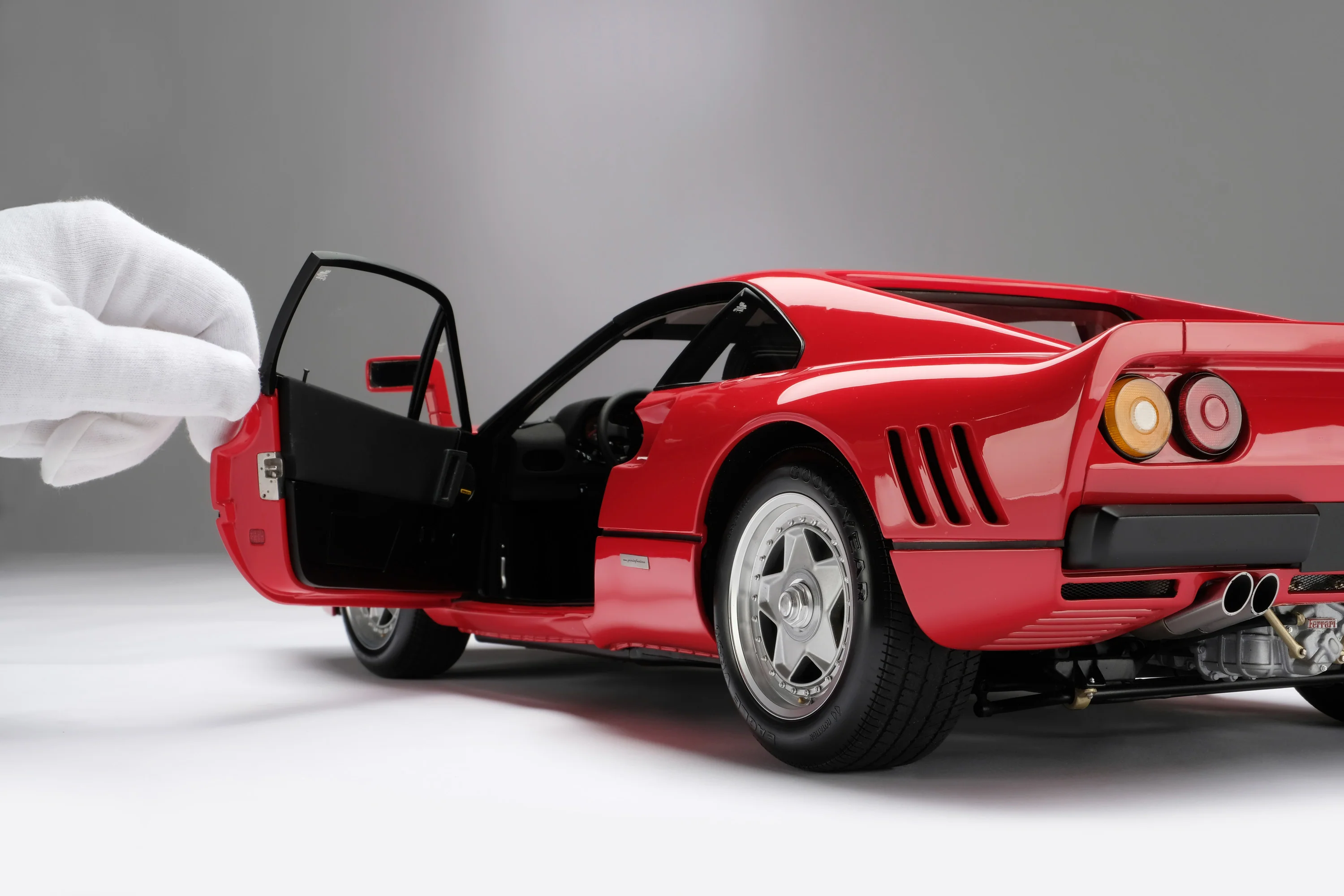 Ferrari 288 GTO (1984) - Image 4