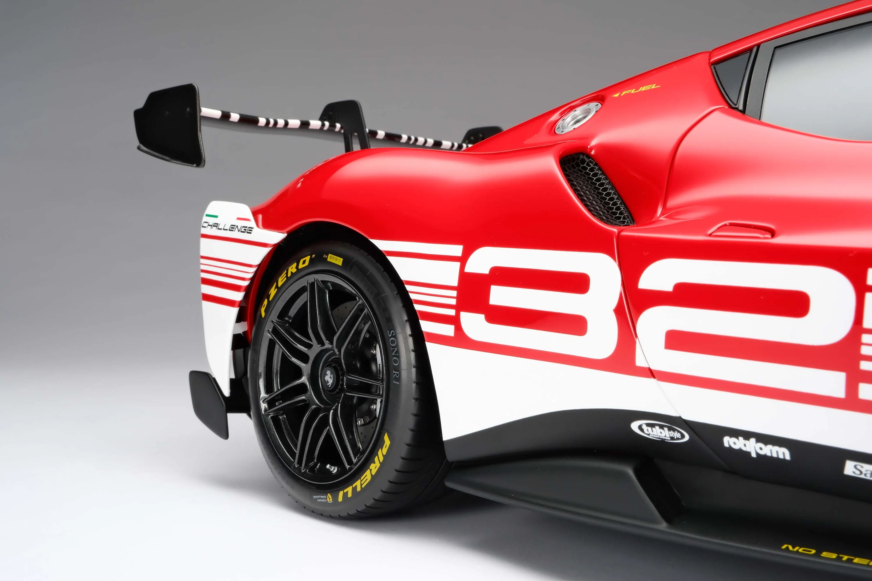 Ferrari 296 Challenge (2023) - Image 13