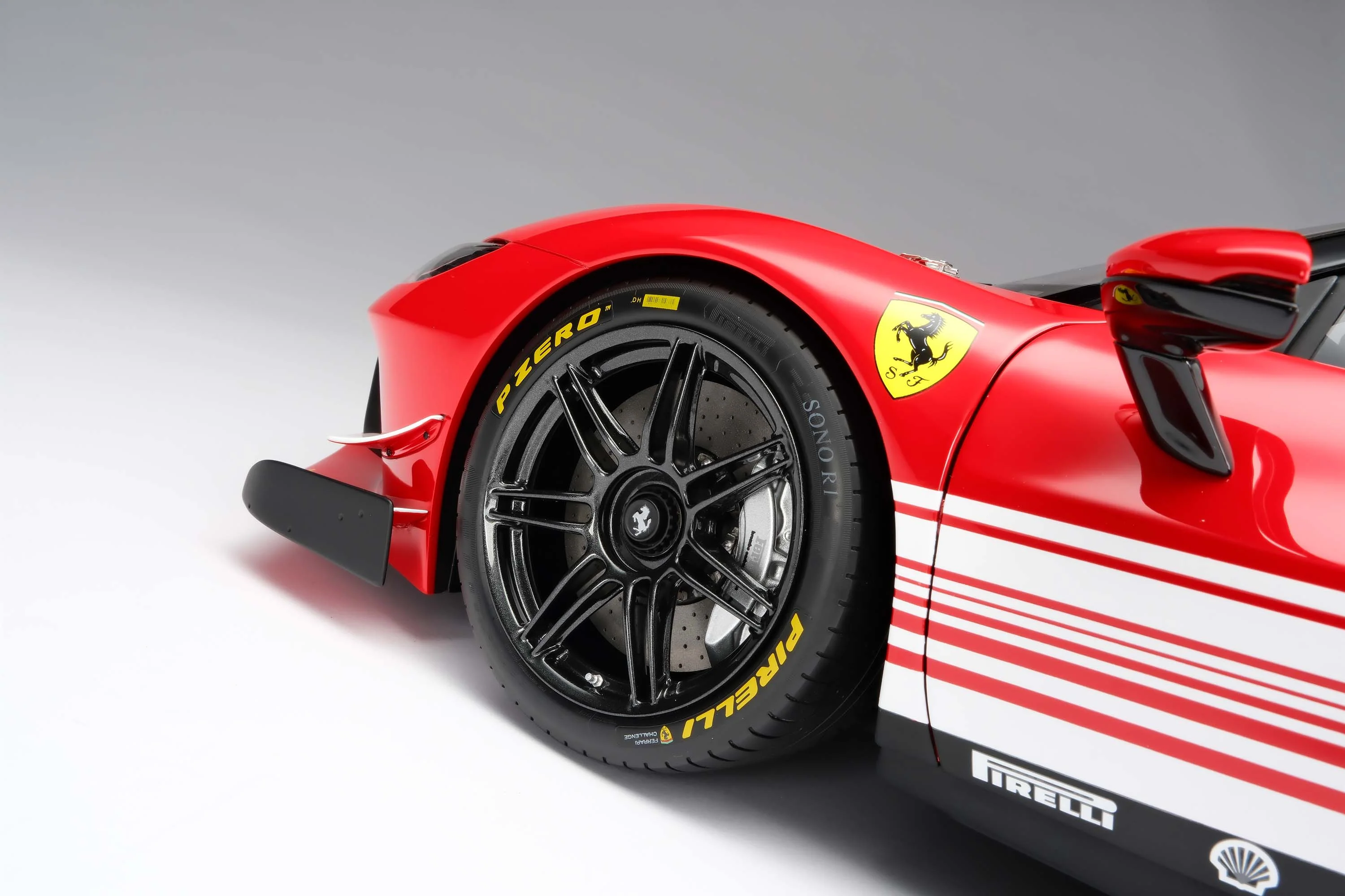 Ferrari 296 Challenge (2023) - Image 18