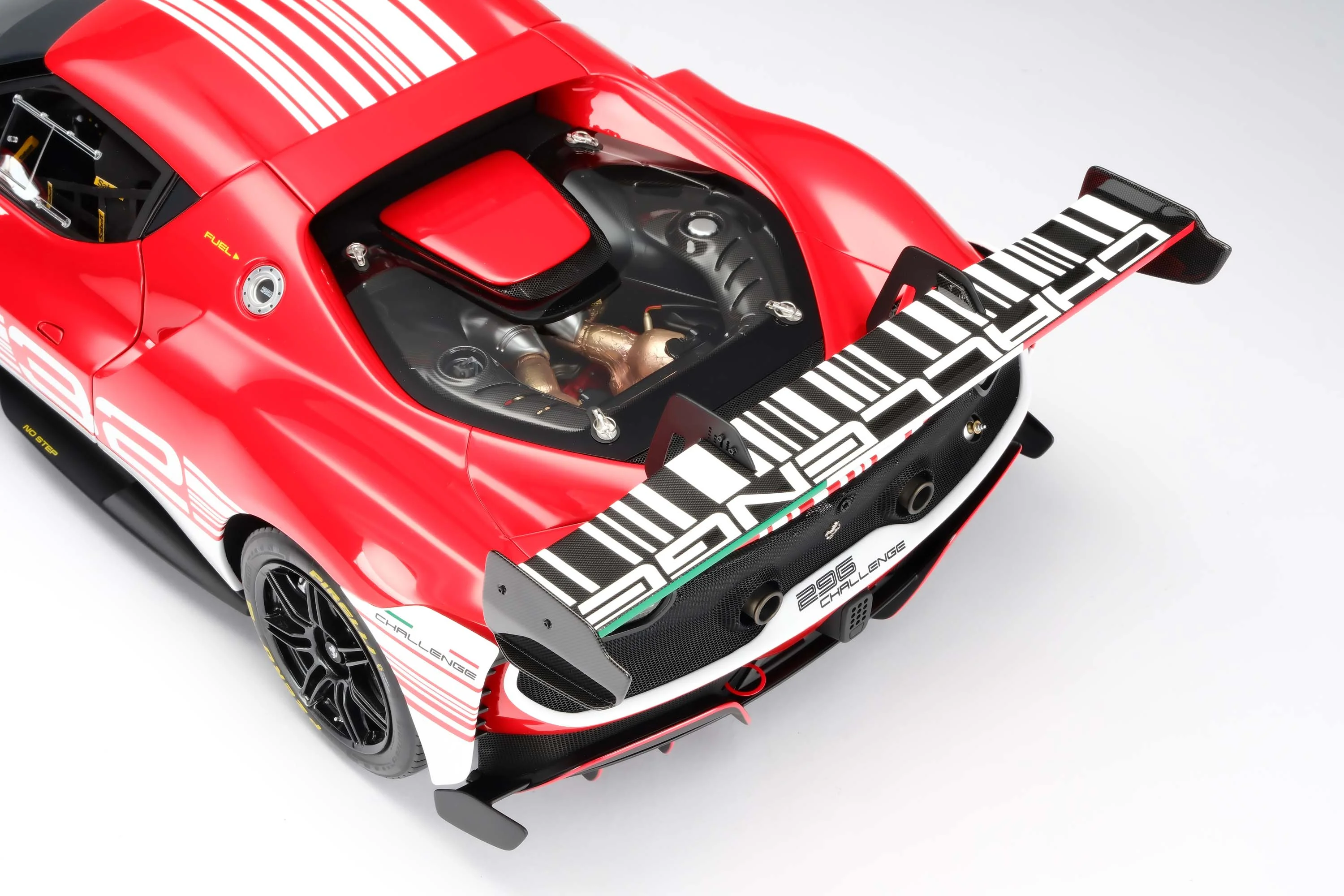 Ferrari 296 Challenge (2023) - Image 20