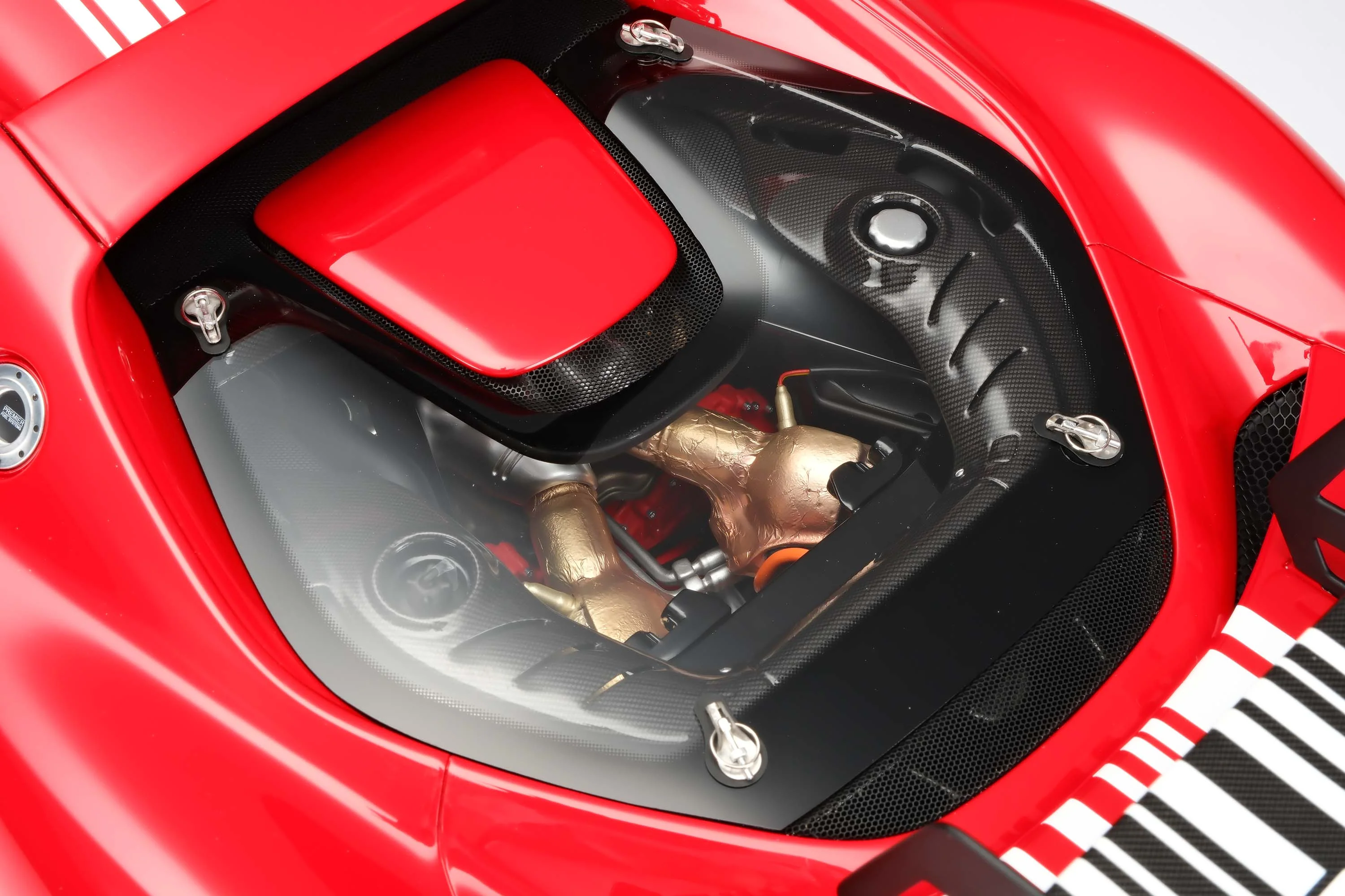 Ferrari 296 Challenge (2023) - Image 21