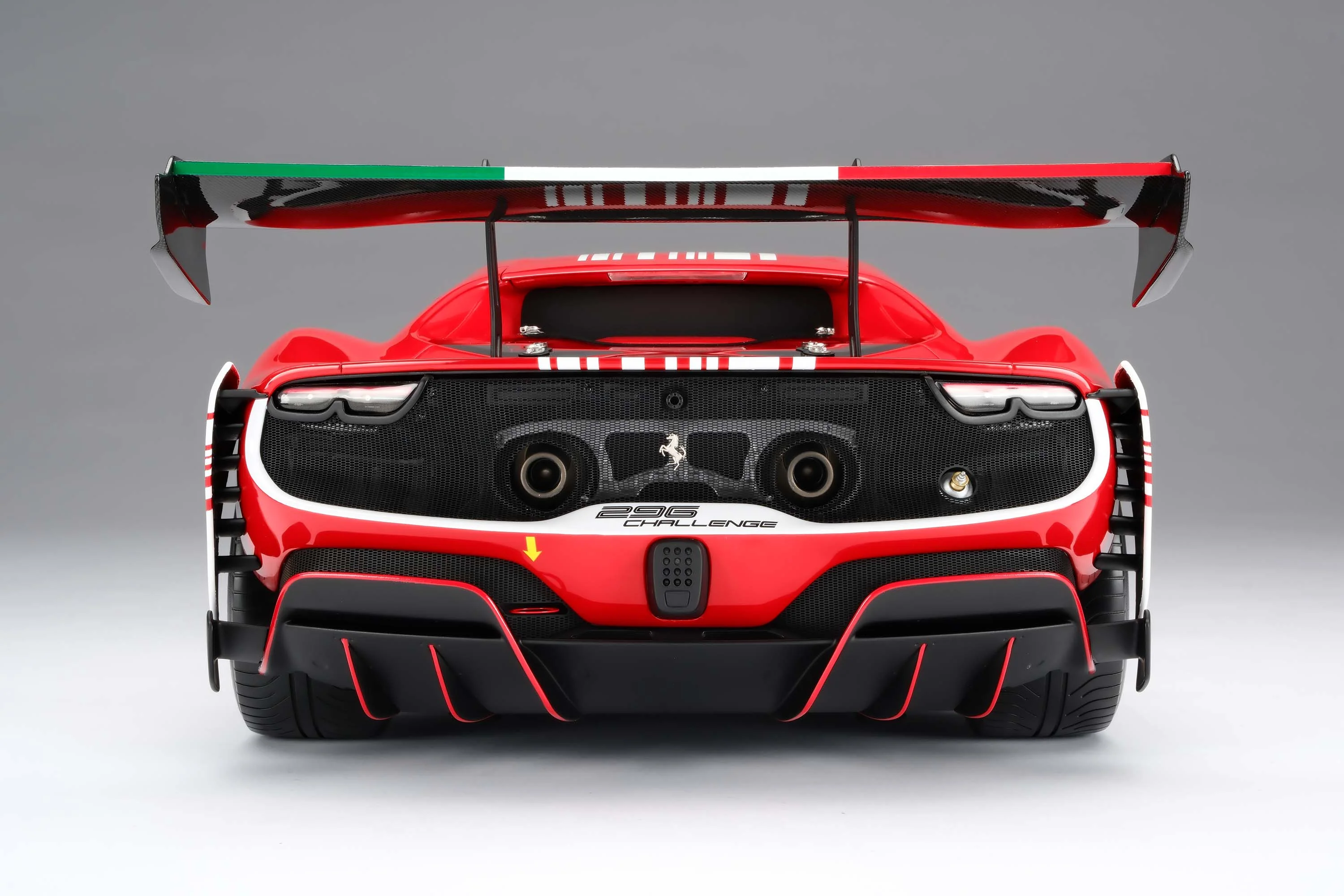 Ferrari 296 Challenge (2023) - Image 29