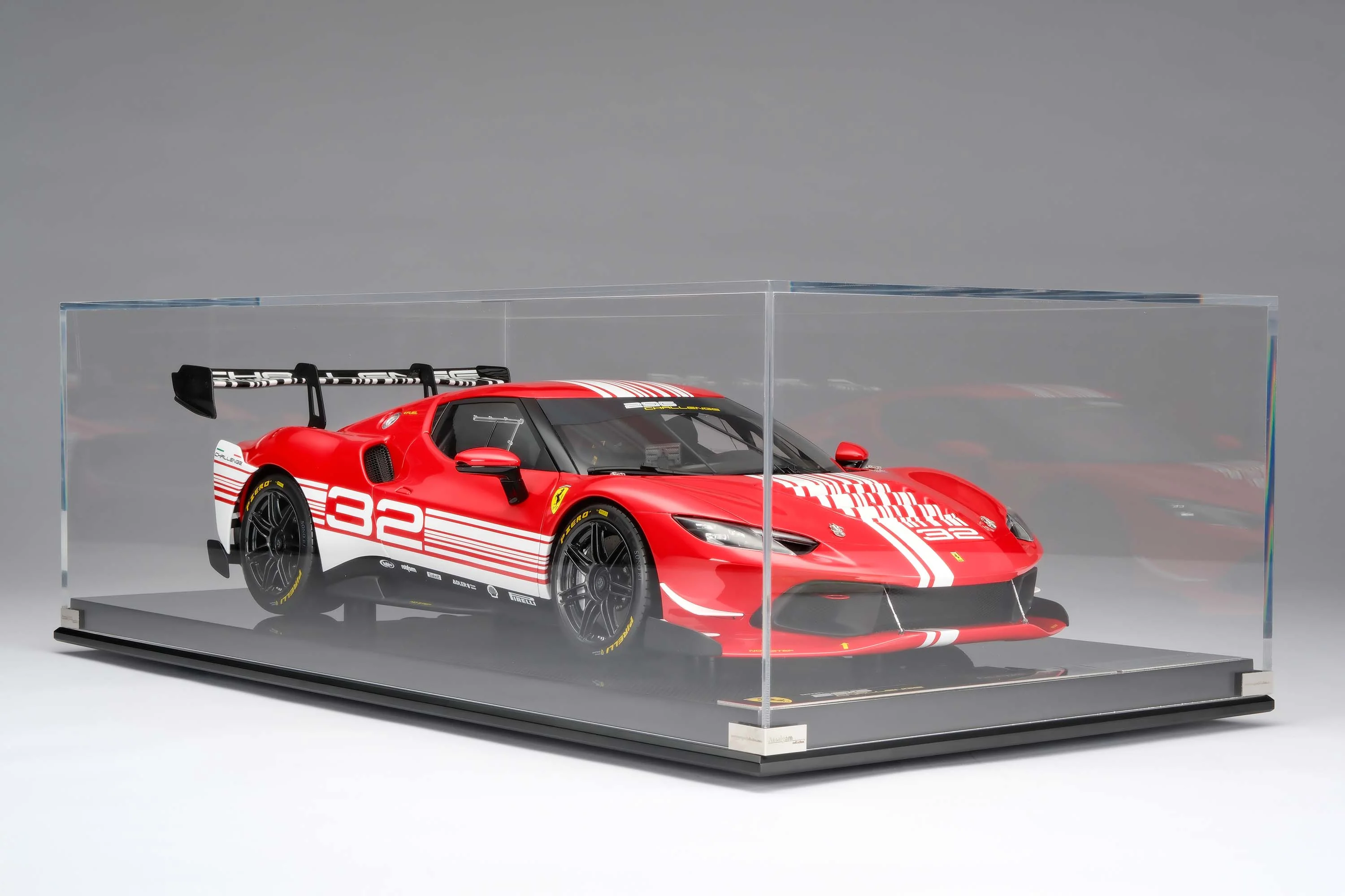 Ferrari 296 Challenge (2023) - Image 5