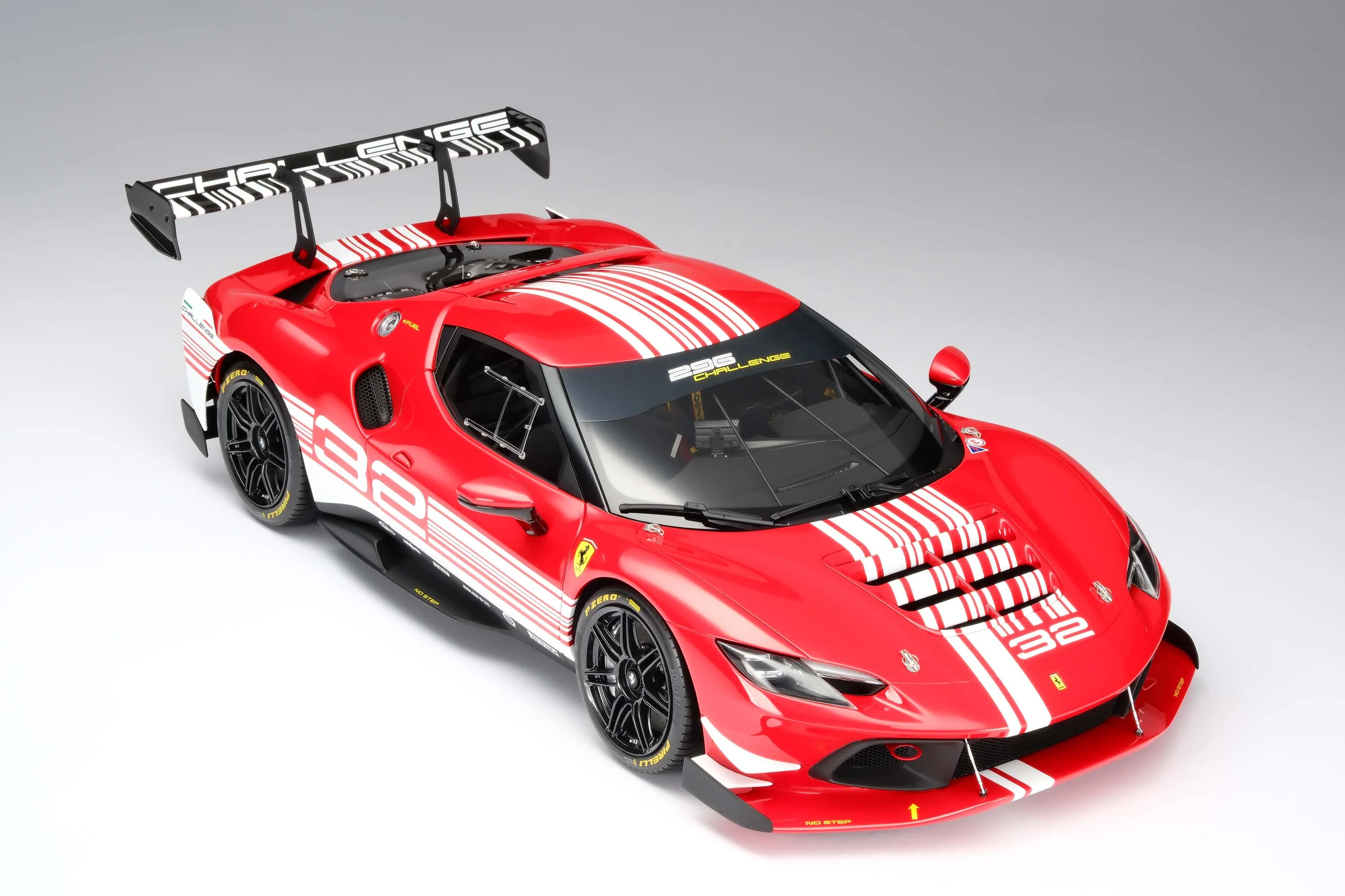 Ferrari 296 Challenge (2023) - Image 9