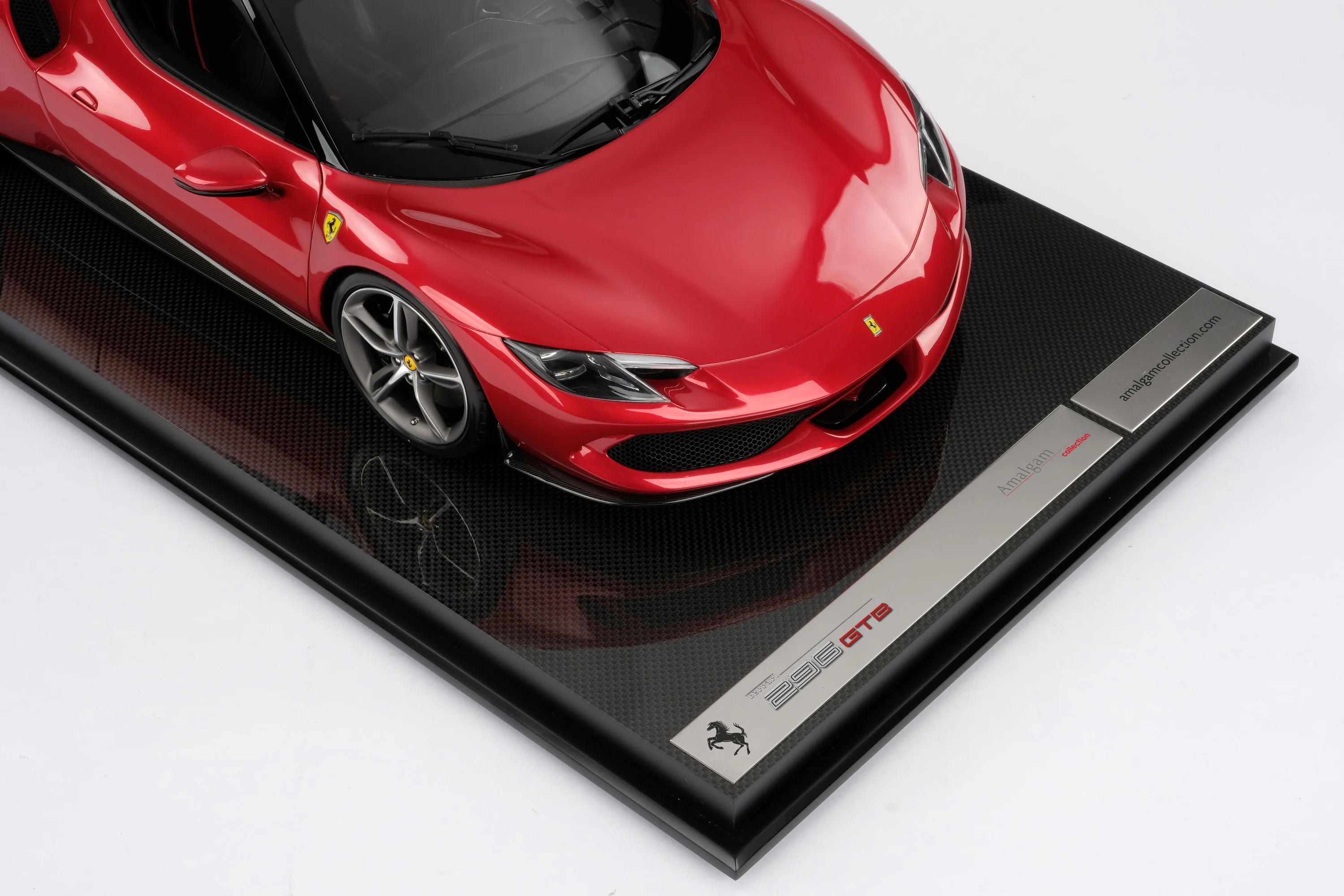 Ferrari 296 GTB (2021) - Image 21