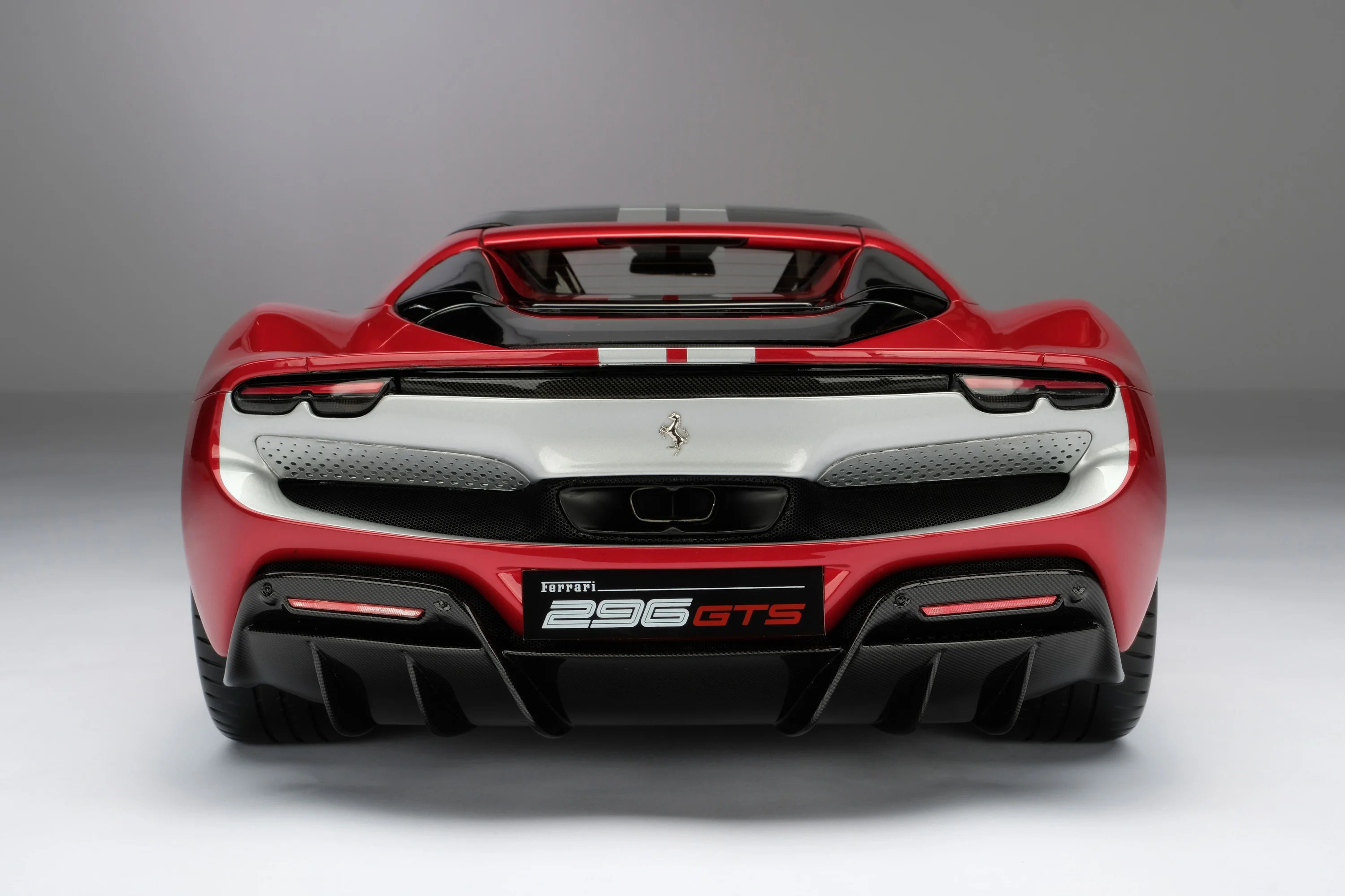 Ferrari 296 GTS (2021) - Image 17