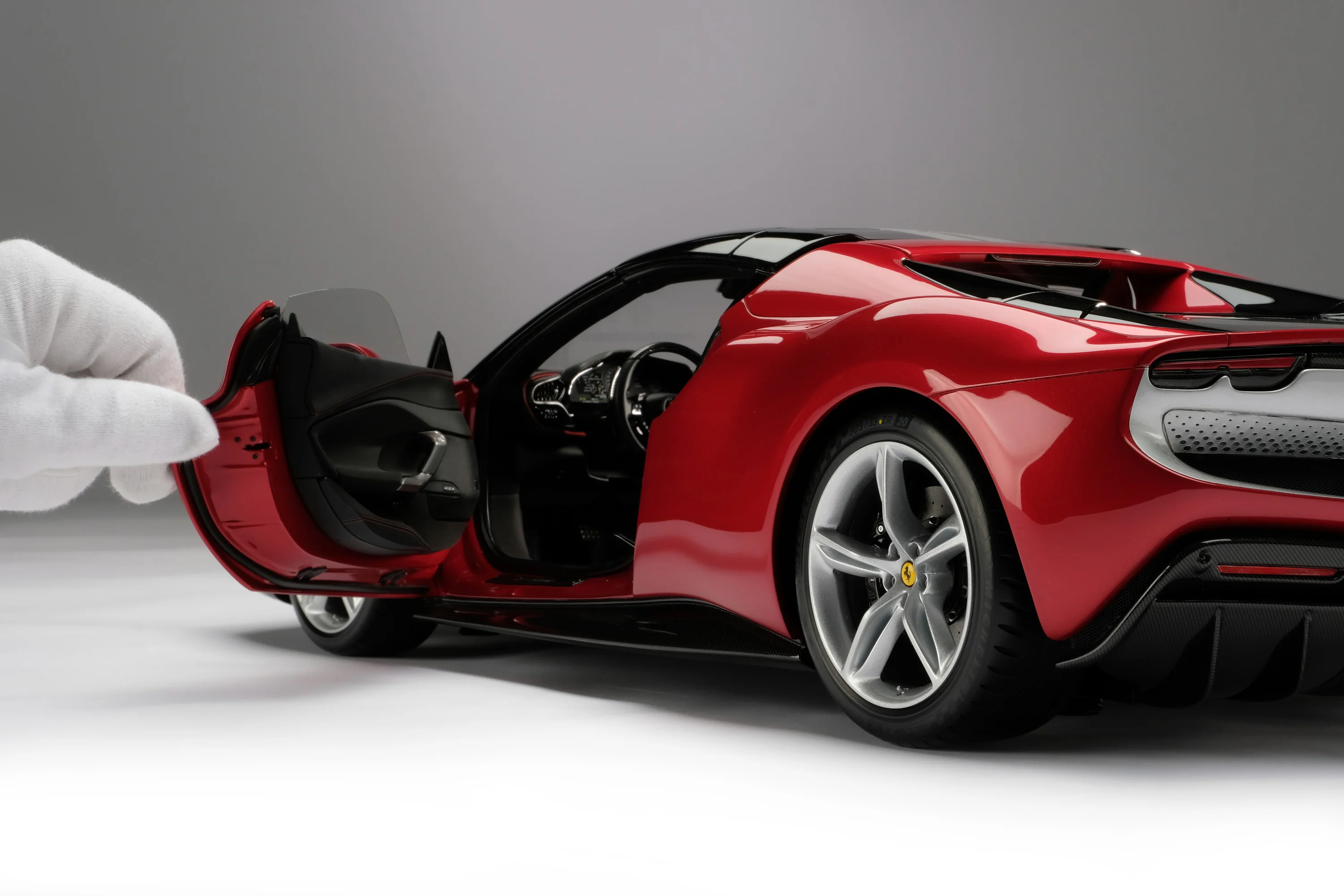 Ferrari 296 GTS (2021) - Image 4
