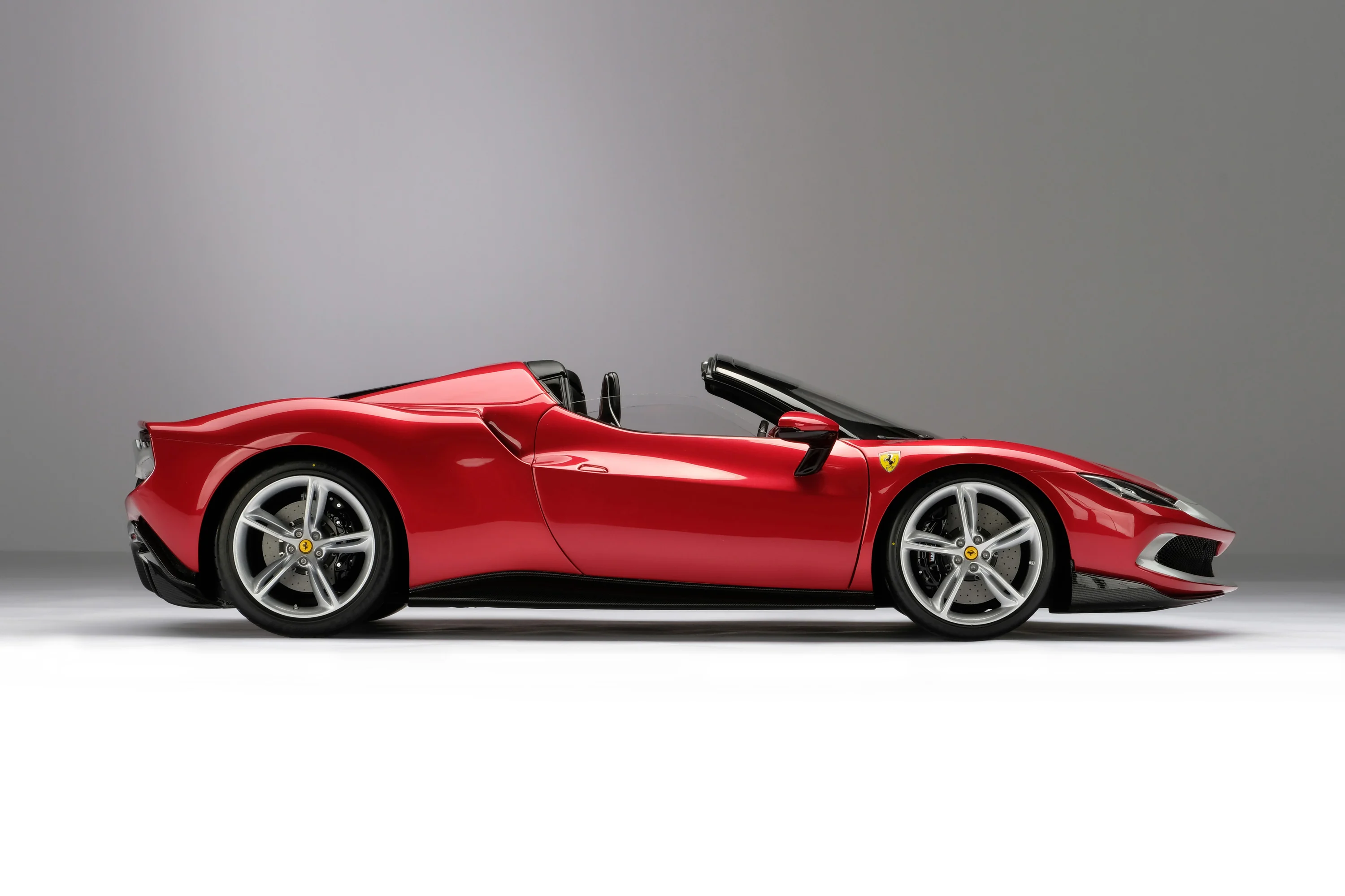 Ferrari 296 GTS (2021) - Image 8
