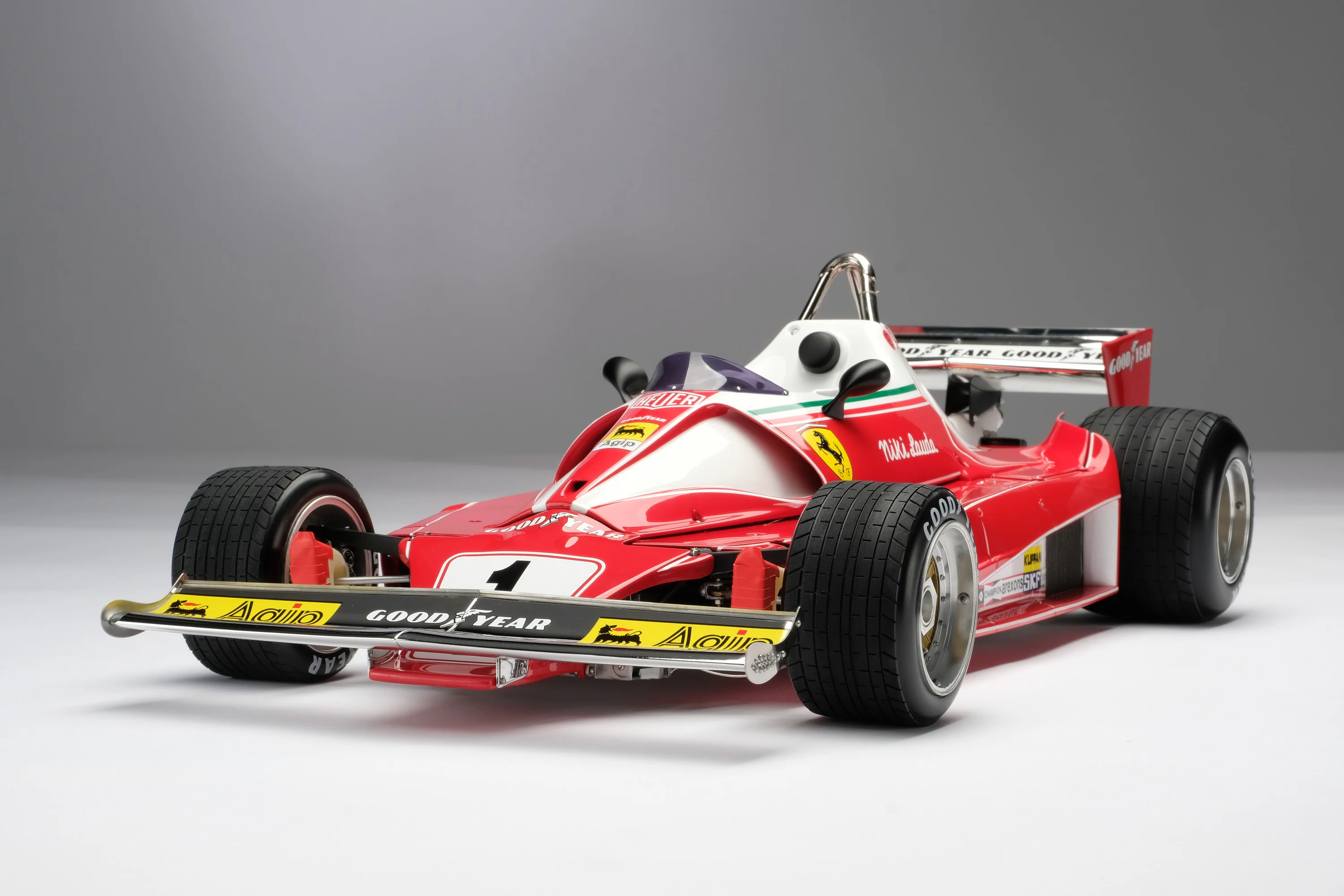 Ferrari 312 T2 (1976) - Niki Lauda - Image 10