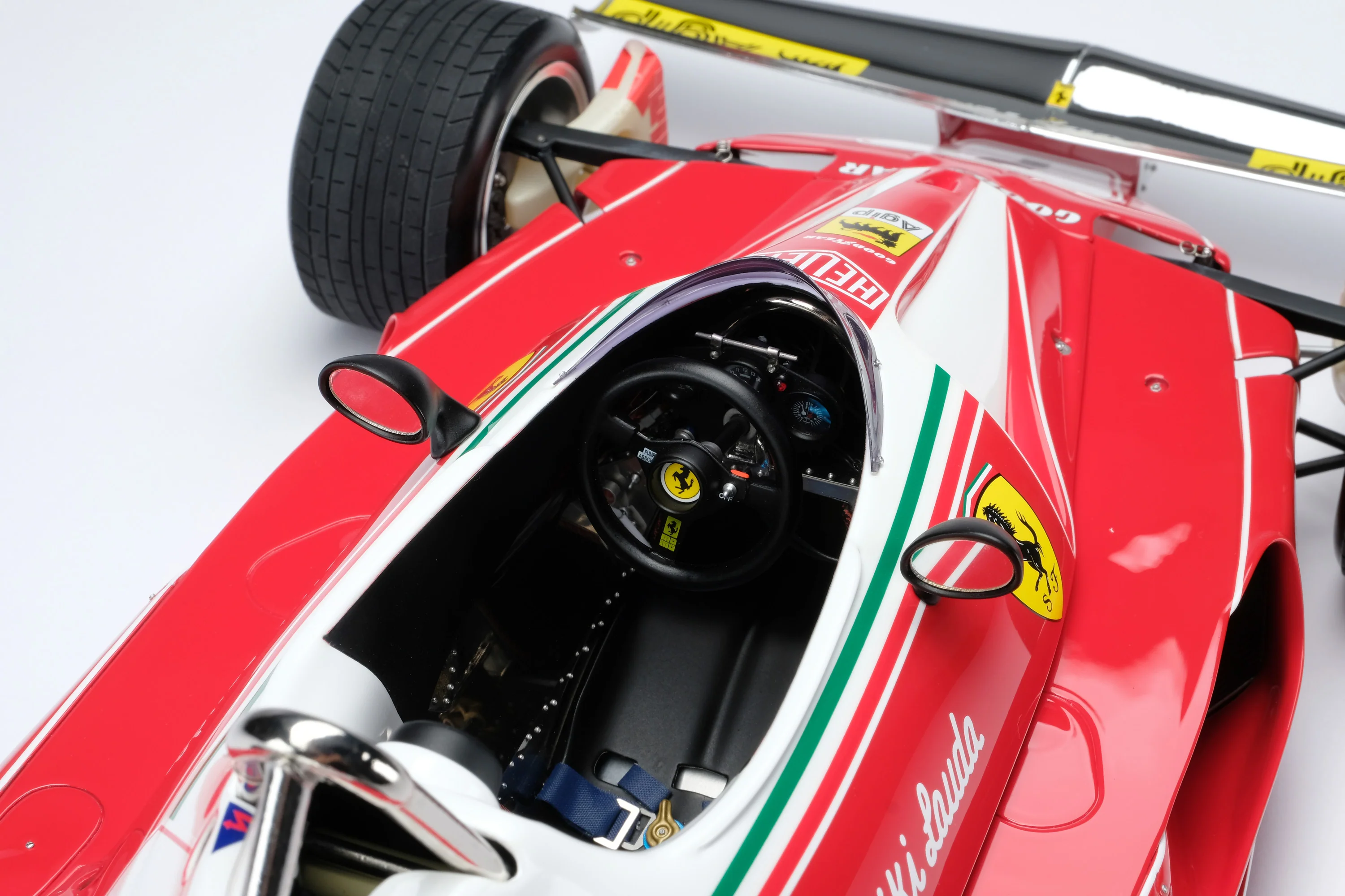 Ferrari 312 T2 (1976) - Niki Lauda - Image 12