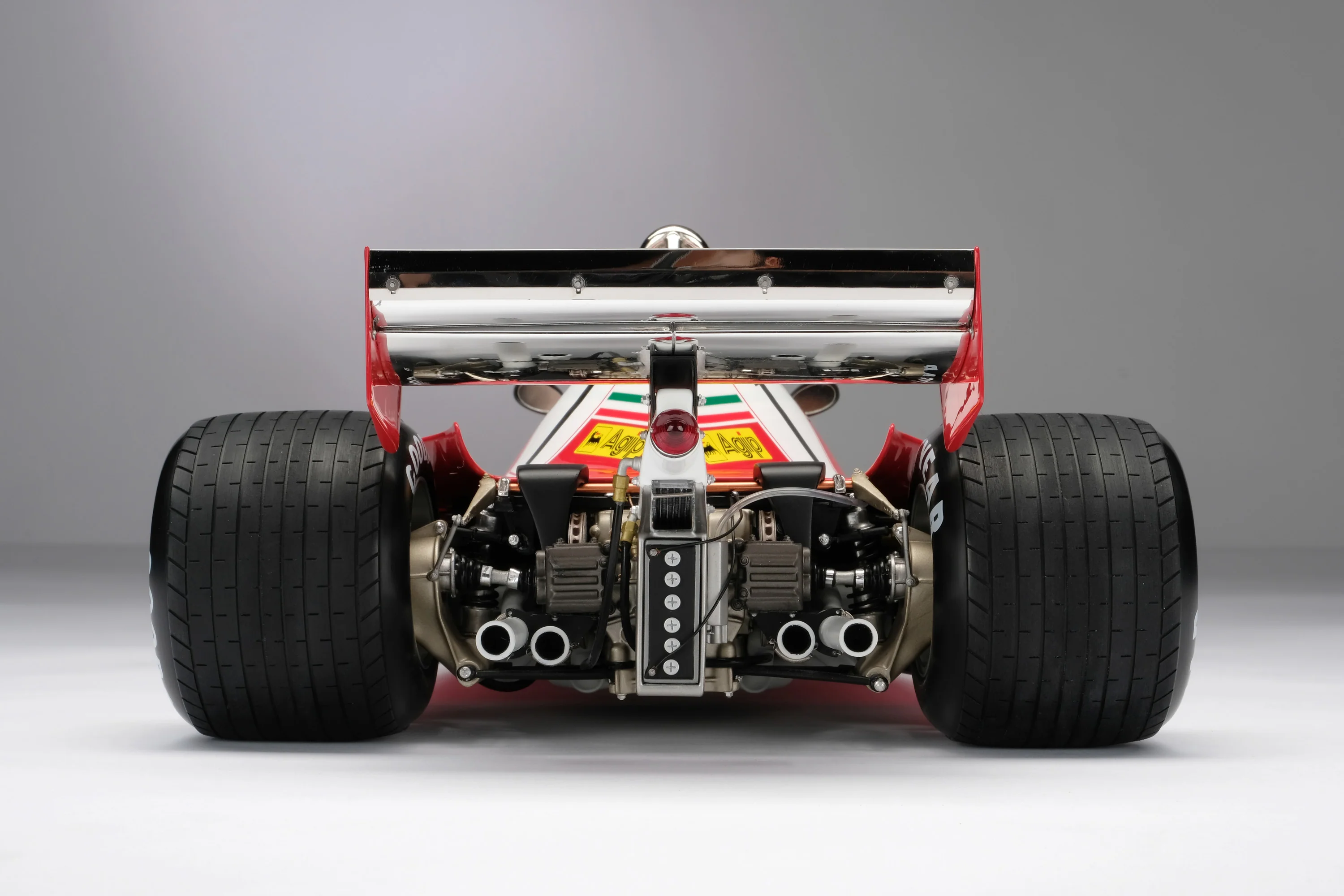 Ferrari 312 T2 (1976) - Niki Lauda - Image 14