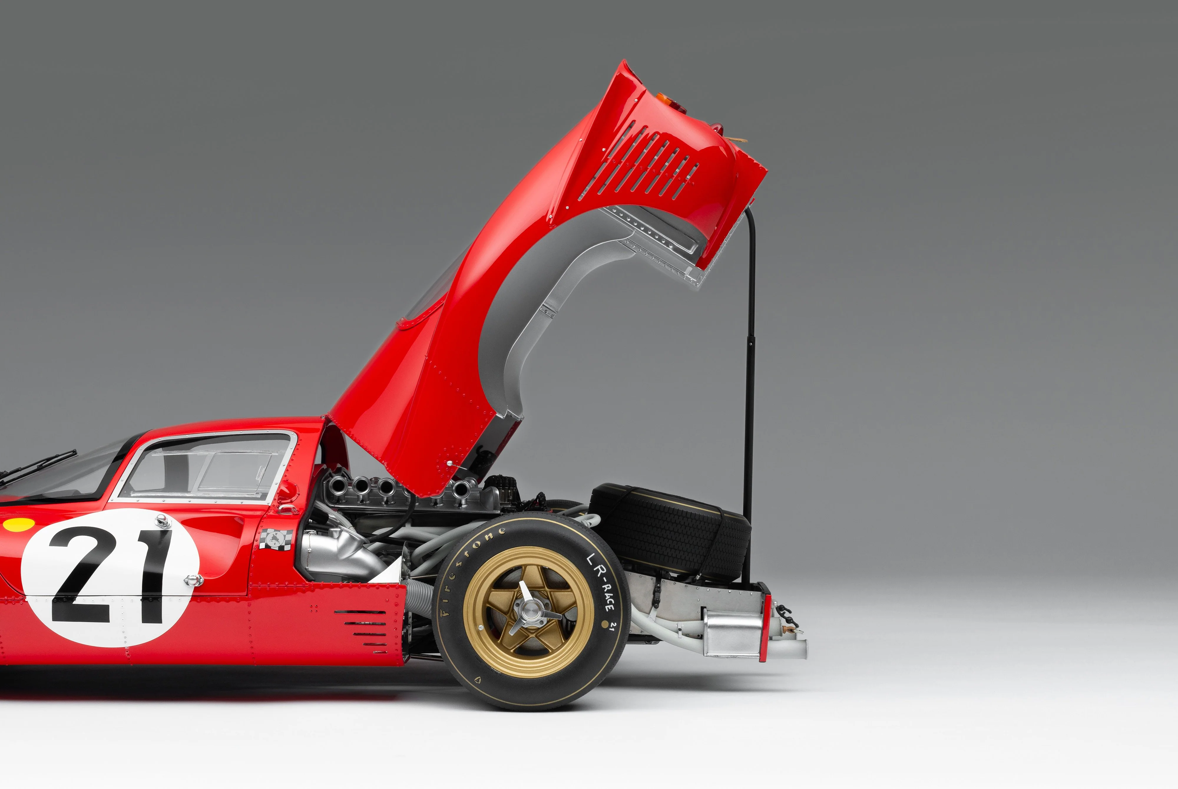Ferrari 330 P4 - 1967 Le Mans - 2nd Place - Class Winner - Image 15