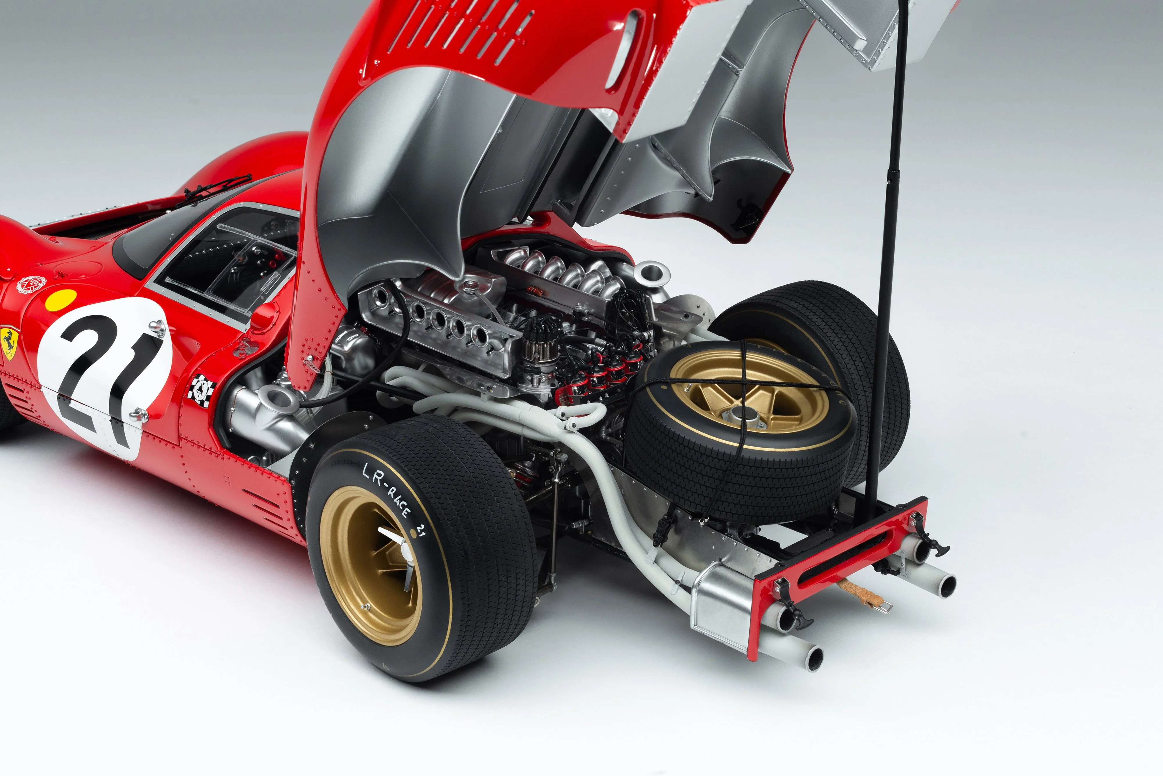Ferrari 330 P4 - 1967 Le Mans - 2nd Place - Class Winner - Image 6