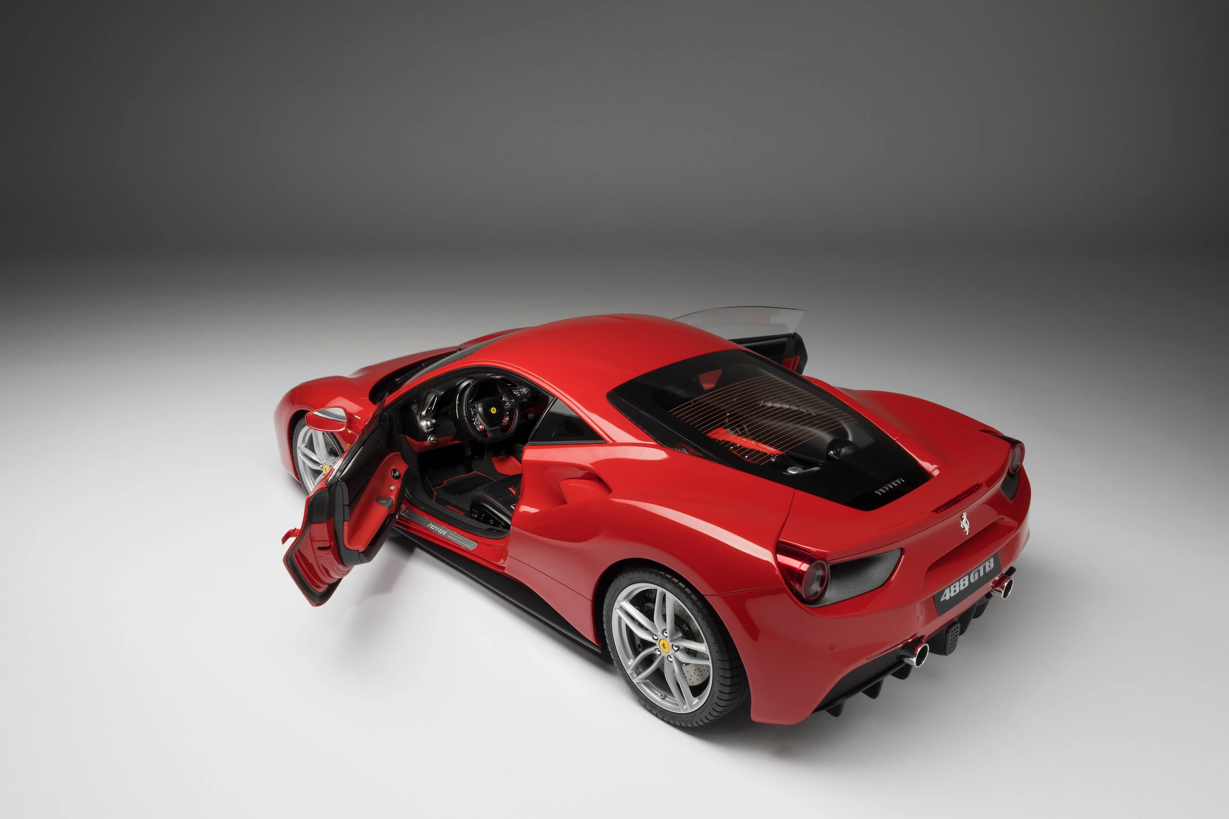 Ferrari 488 GTB (2015) - Image 10