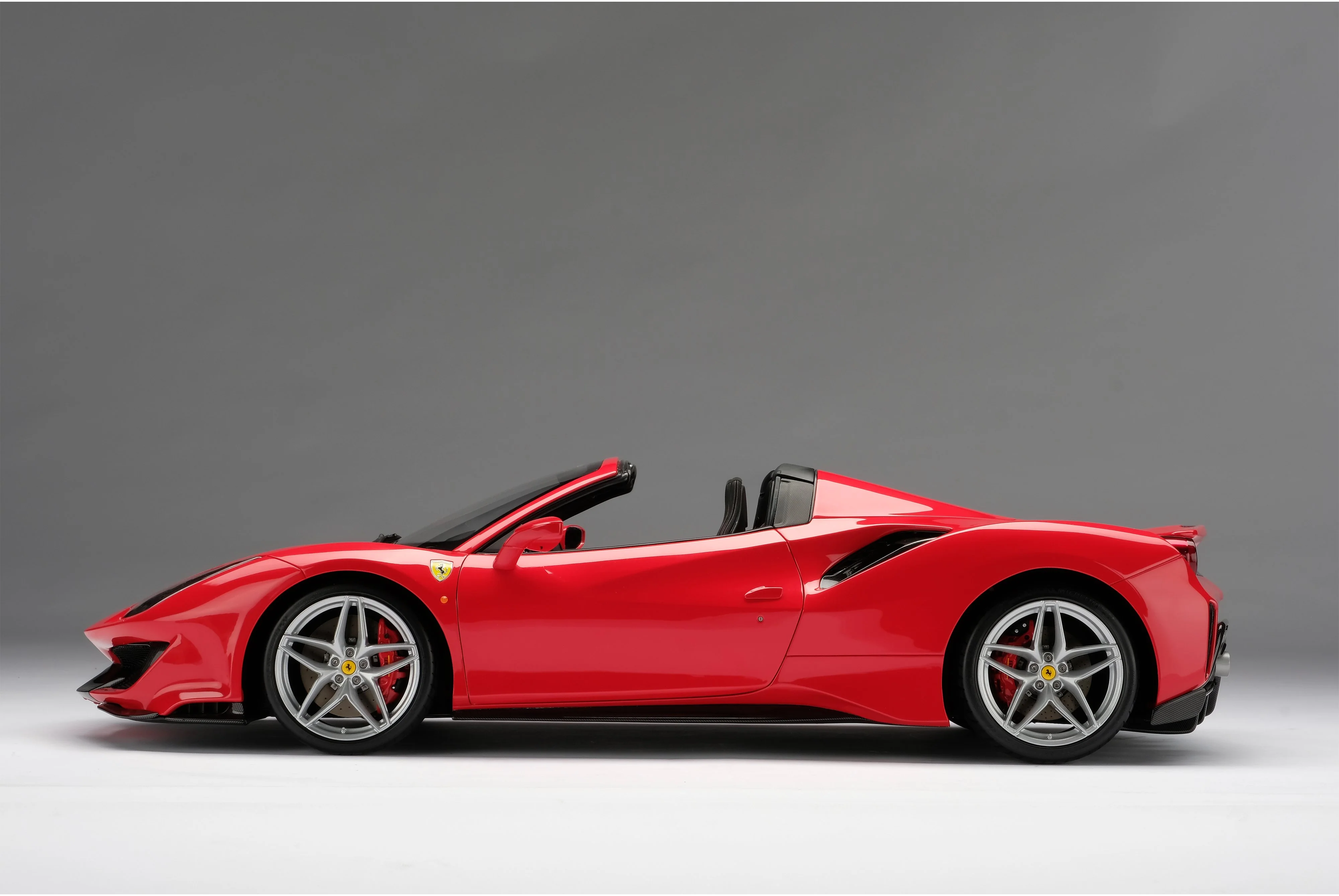 Ferrari 488 Pista Spider (2018) - Image 11