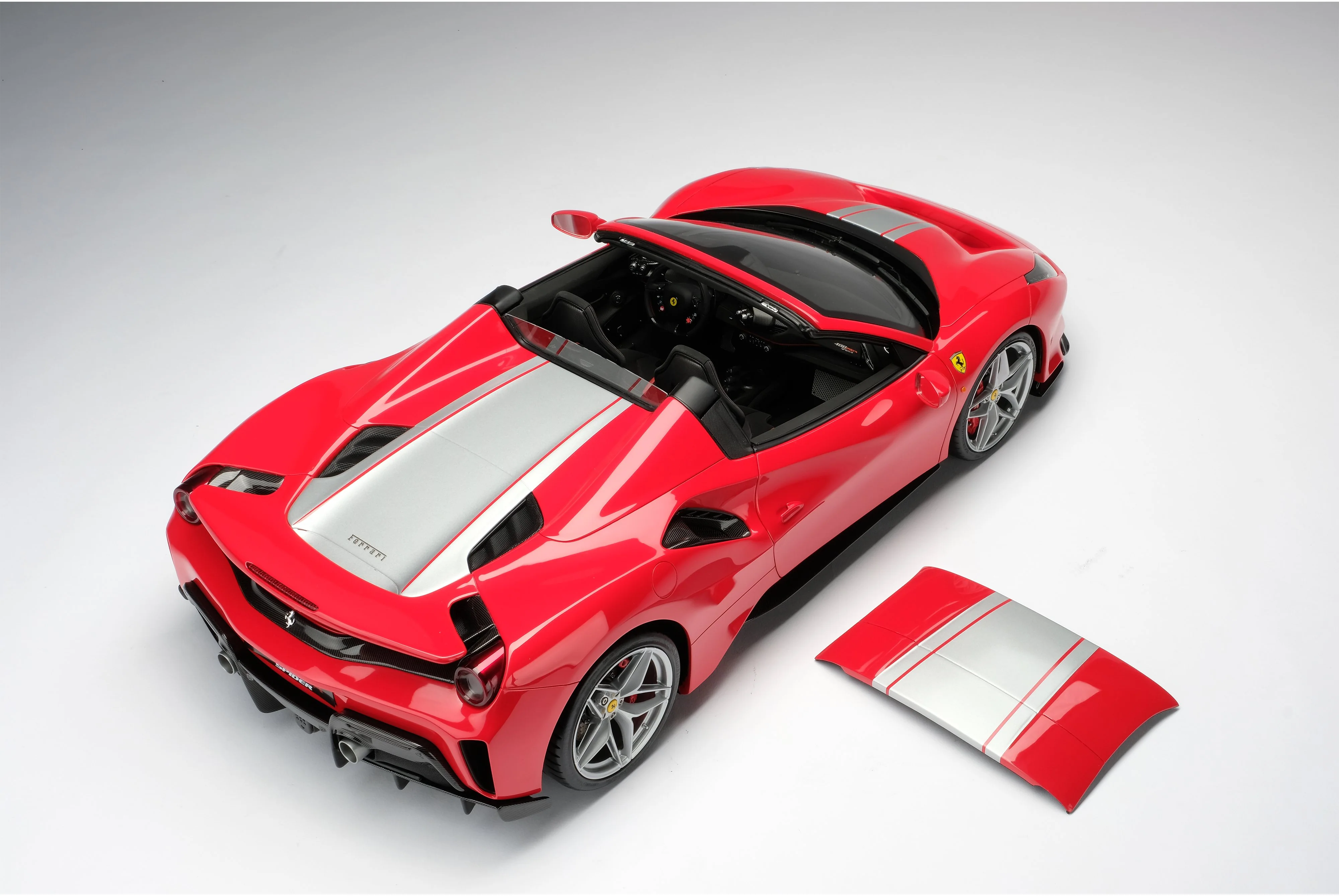 Ferrari 488 Pista Spider (2018) - Image 17