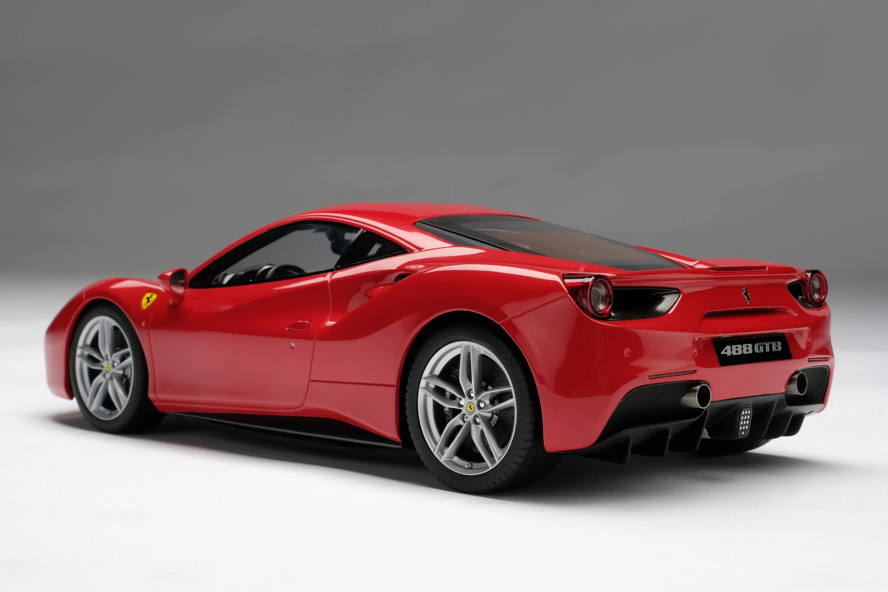 Ferrari 488 GTB - Image 13