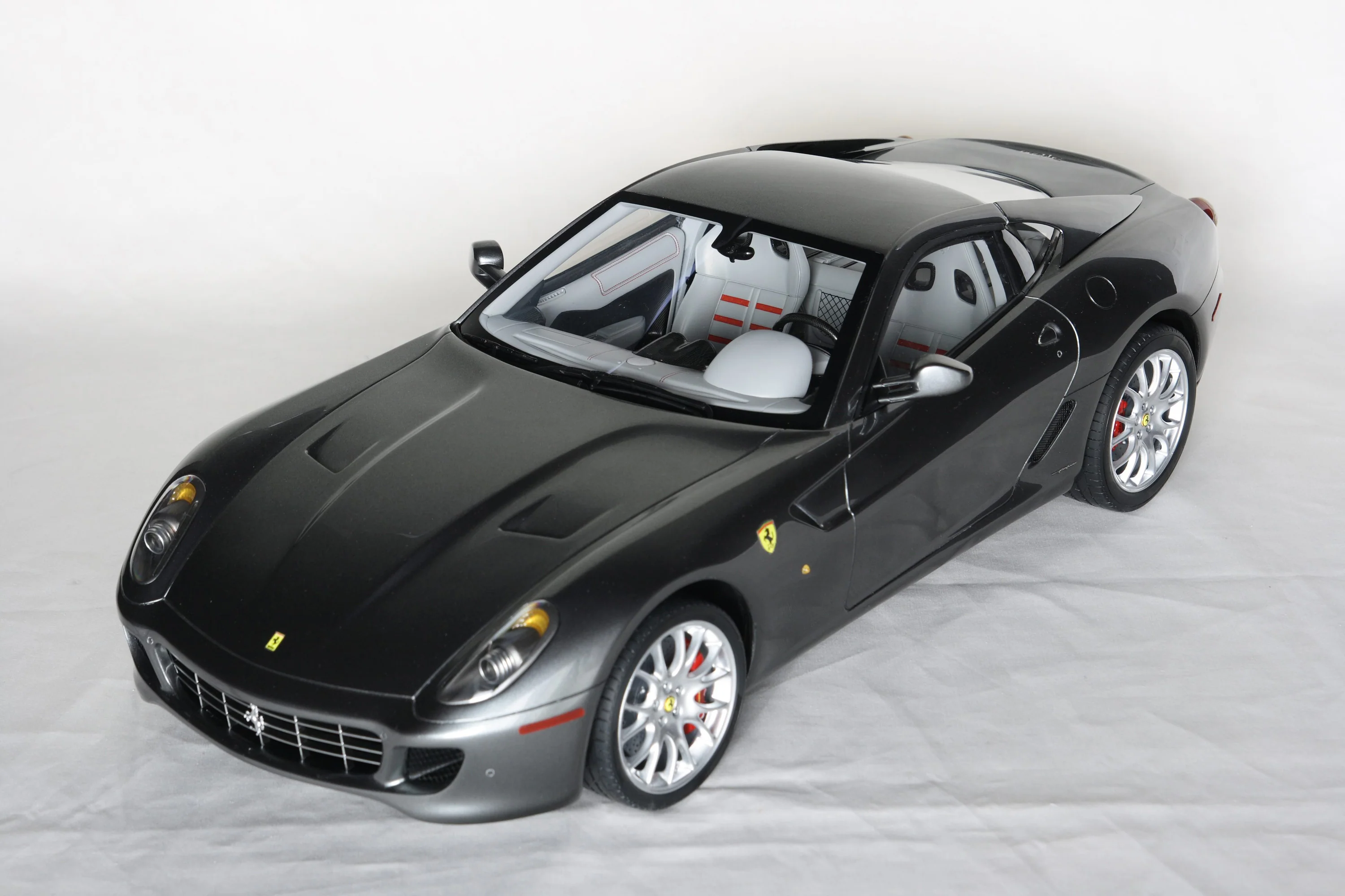 Ferrari 599 - Tailor Made - Image 12