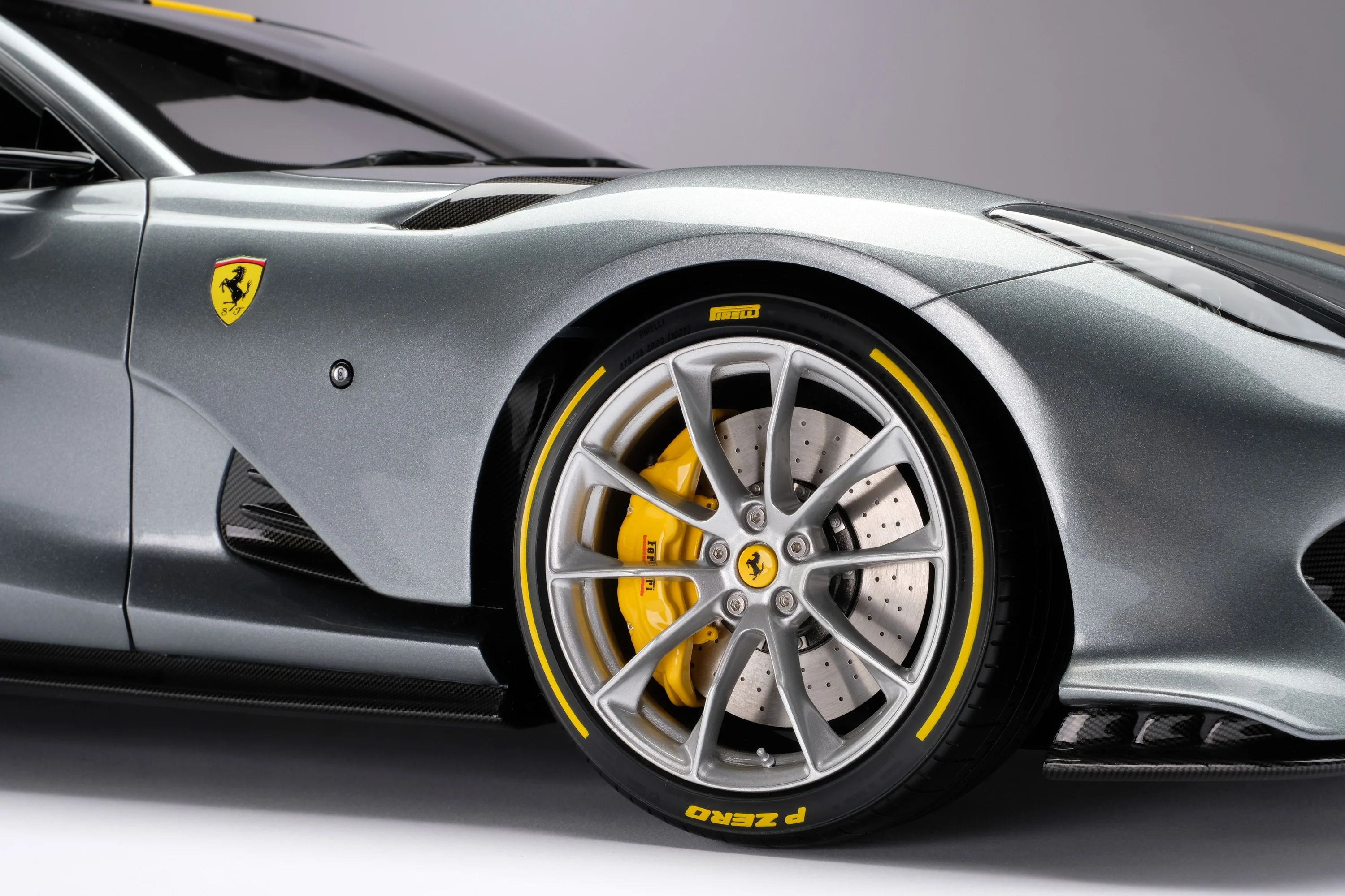 Ferrari 812 Competizione (2021) - Image 14