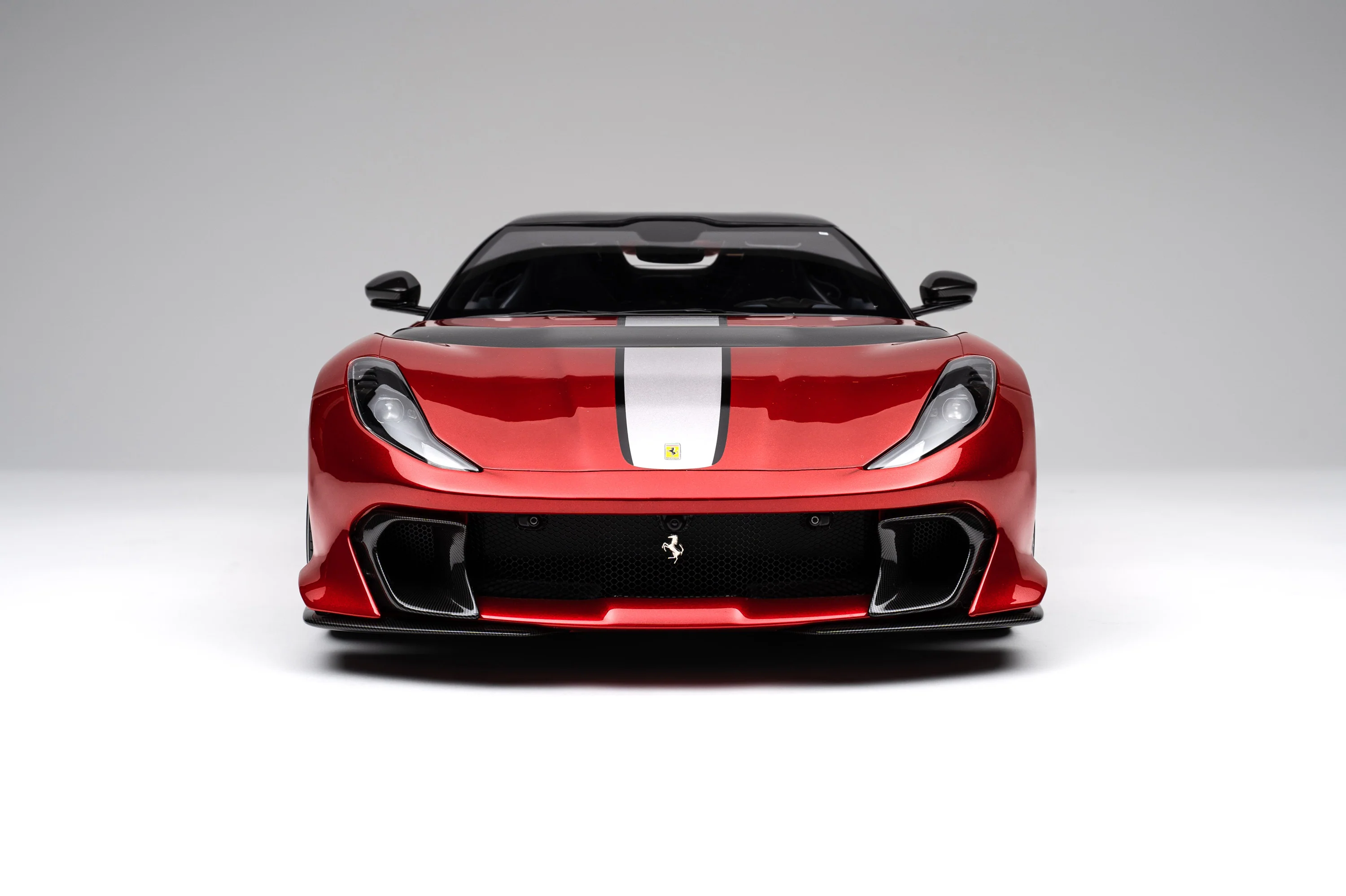 Ferrari 812 Competizione A (2021) - Image 12
