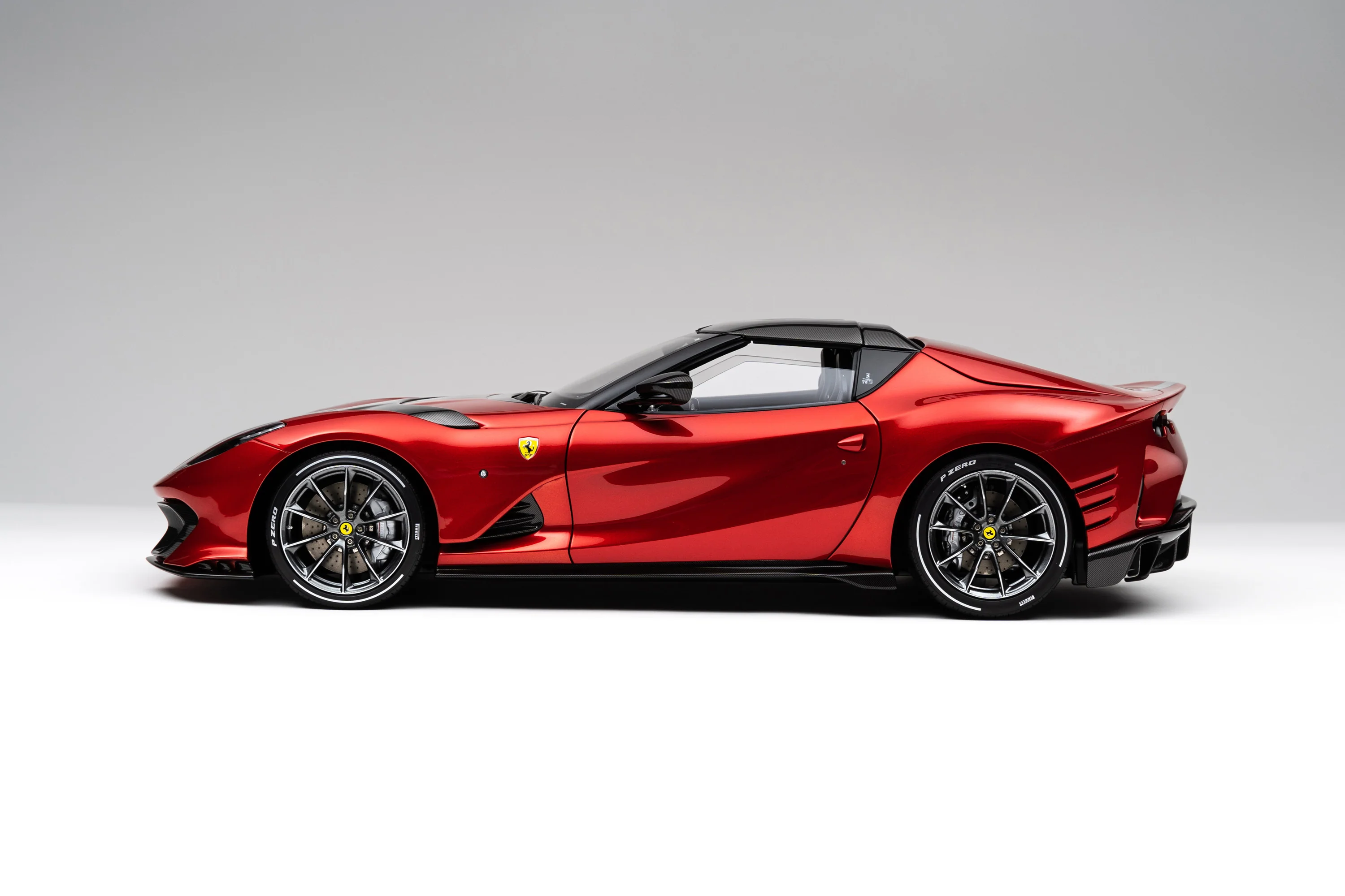 Ferrari 812 Competizione A (2021) - Image 18