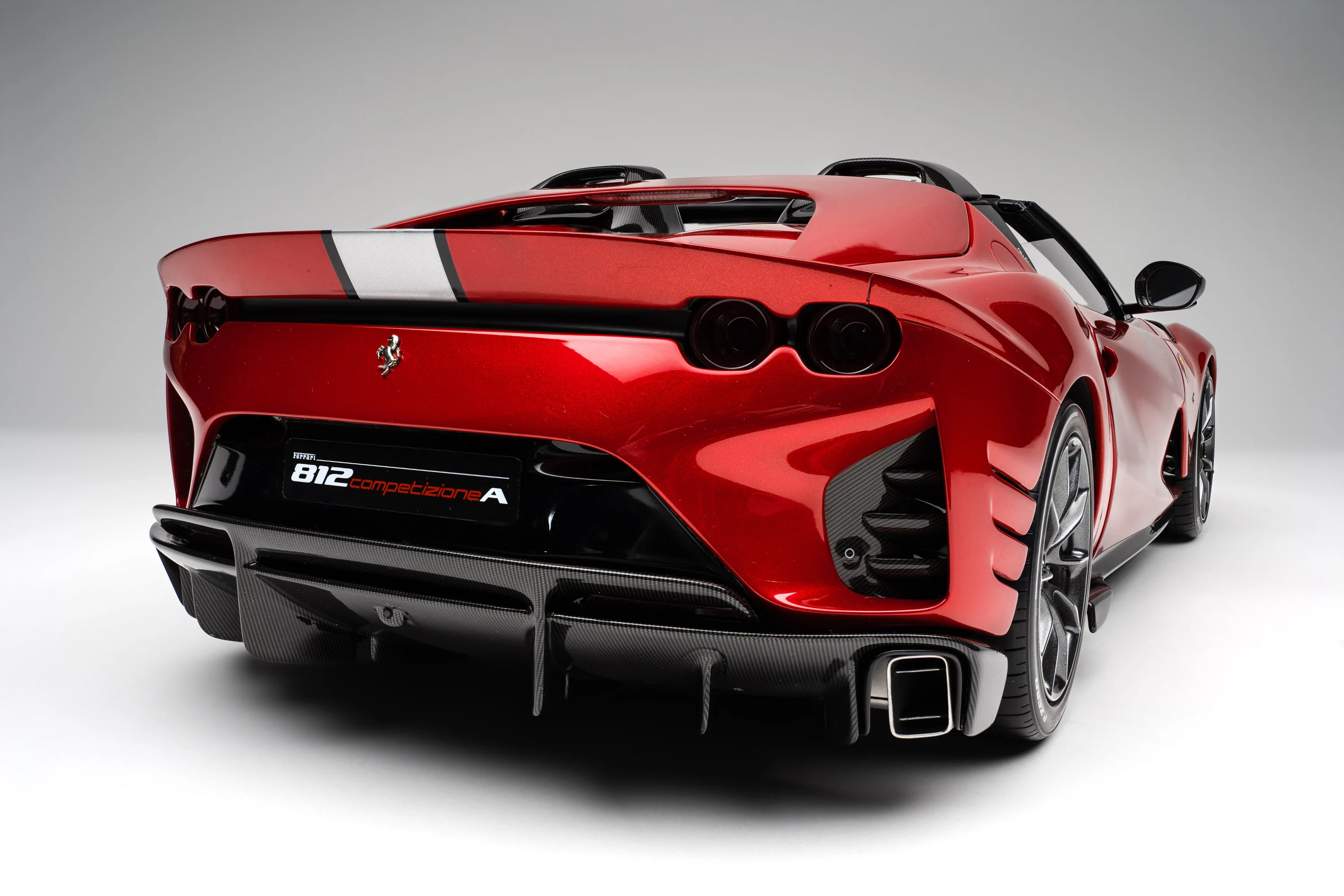 Ferrari 812 Competizione A (2021) - Image 22
