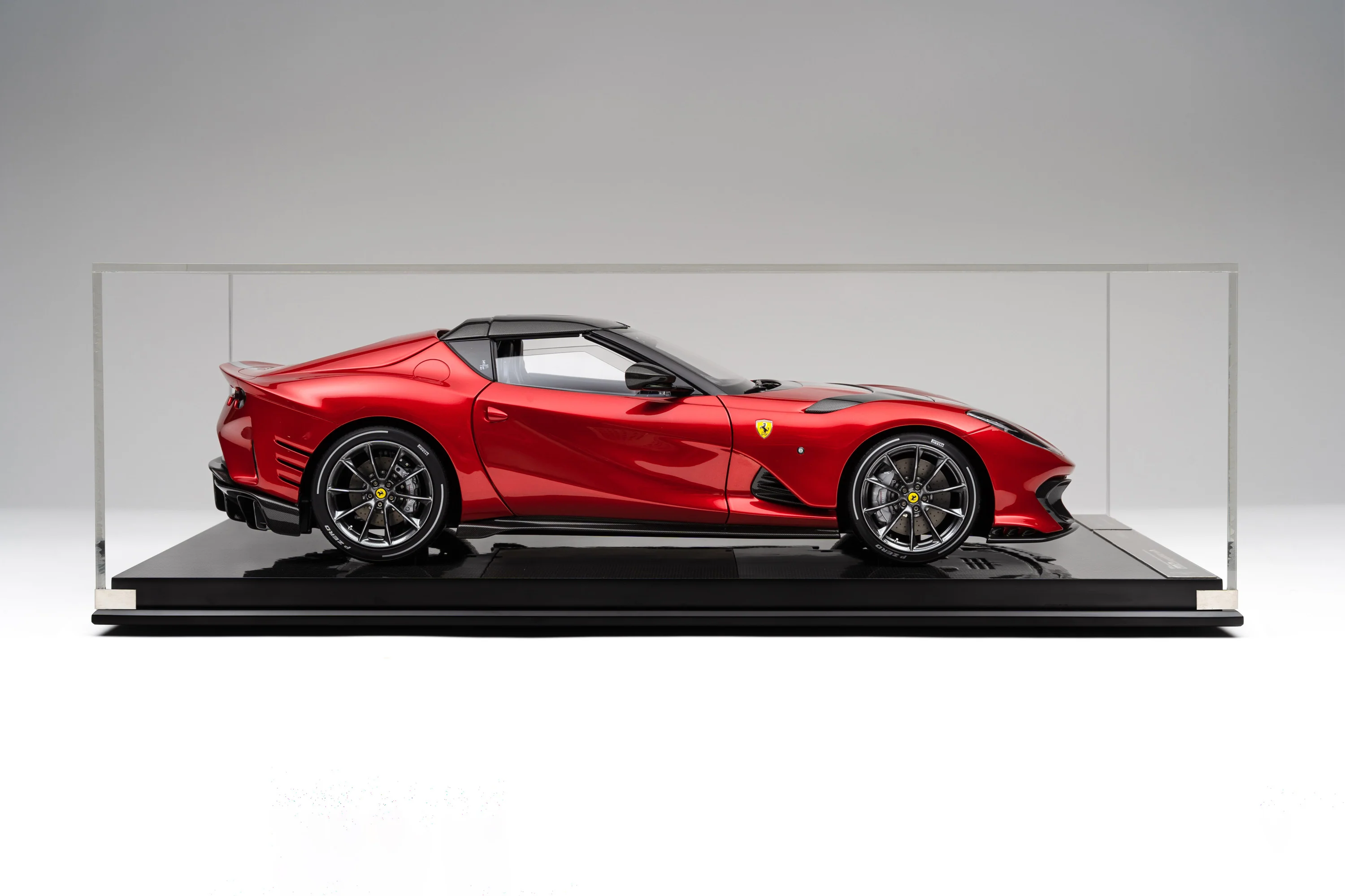 Ferrari 812 Competizione A (2021) - Image 25