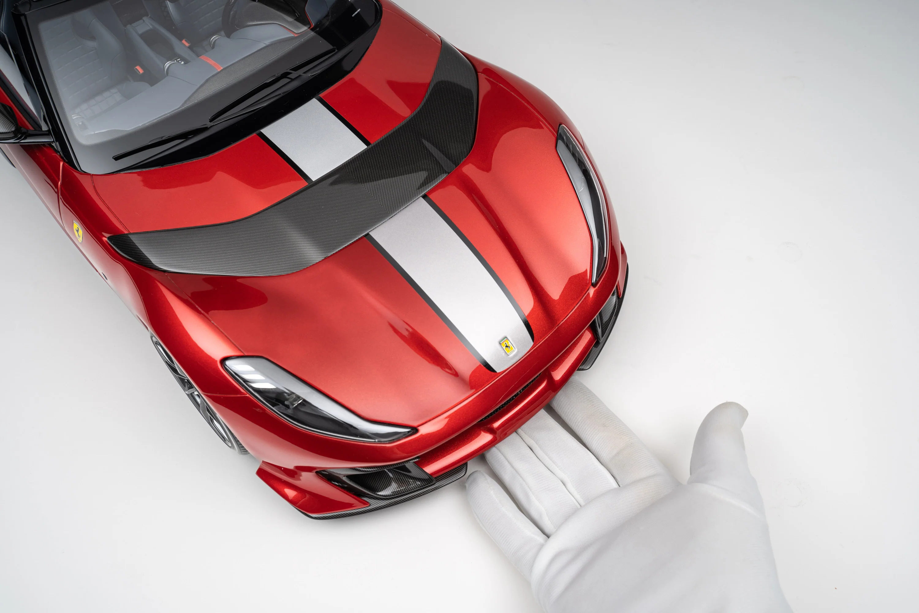 Ferrari 812 Competizione A (2021) - Image 4
