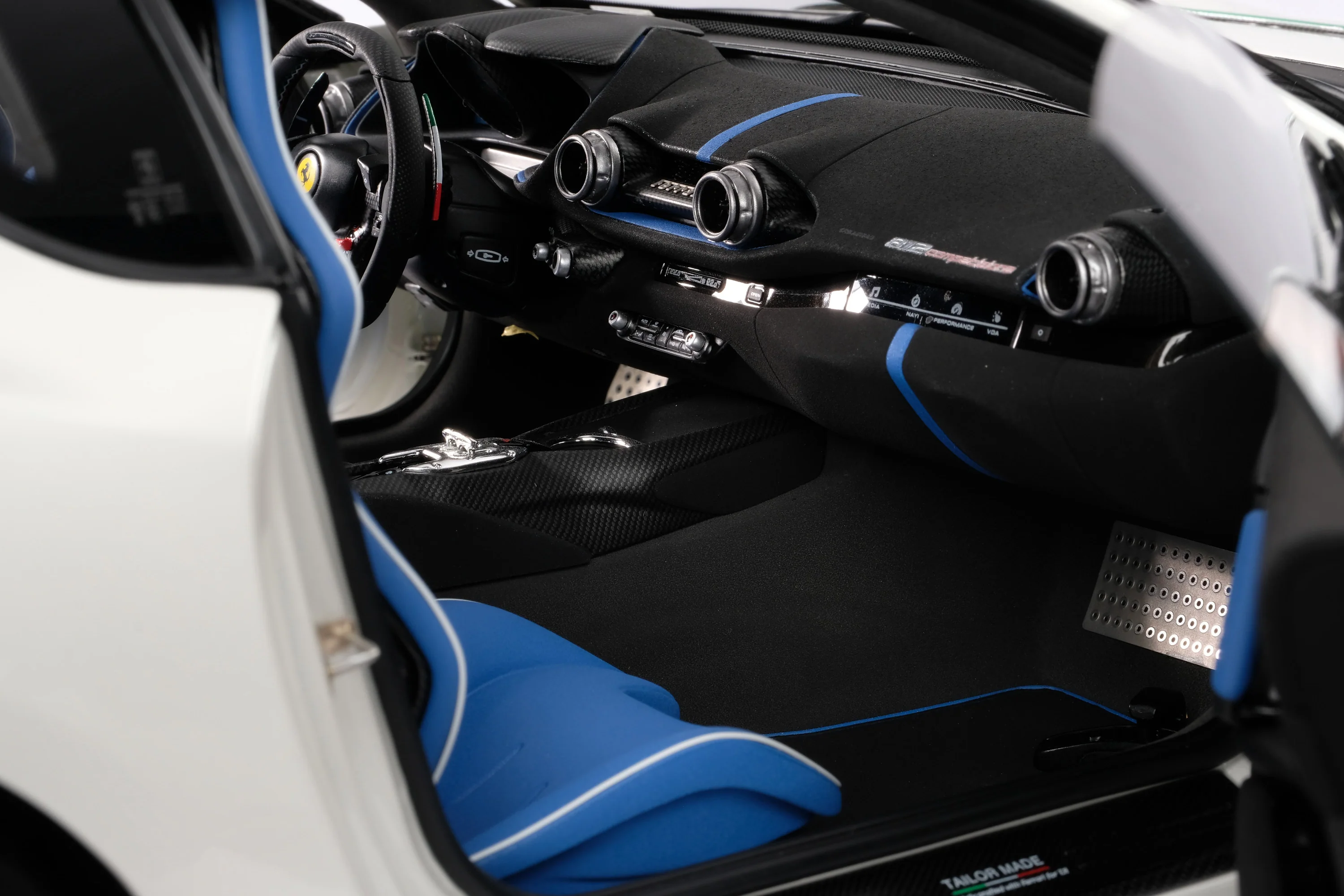 Ferrari 812 Competizione & Competizione A - Tailor Made - Image 14