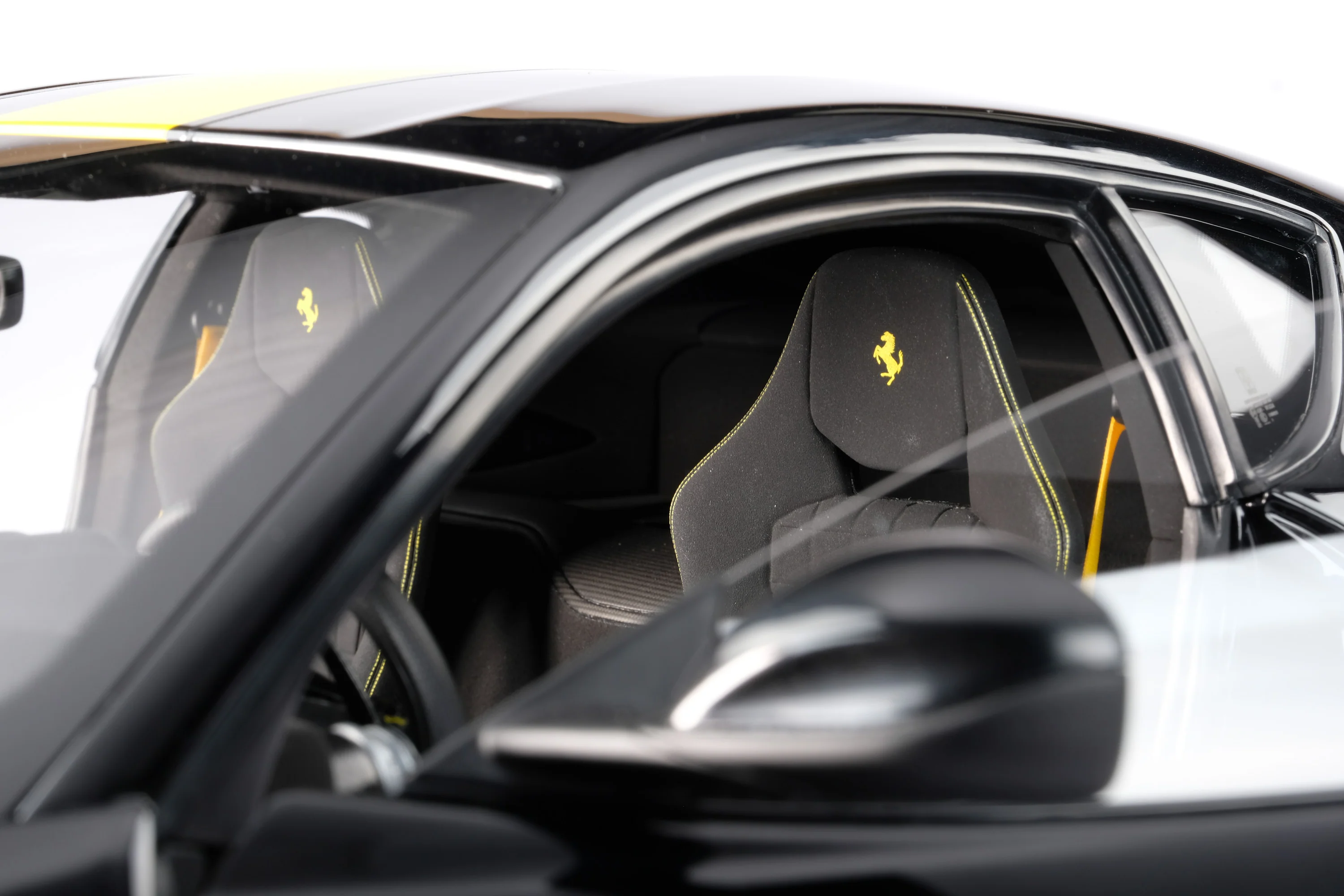 Ferrari 812 Competizione & Competizione A - Tailor Made - Image 28