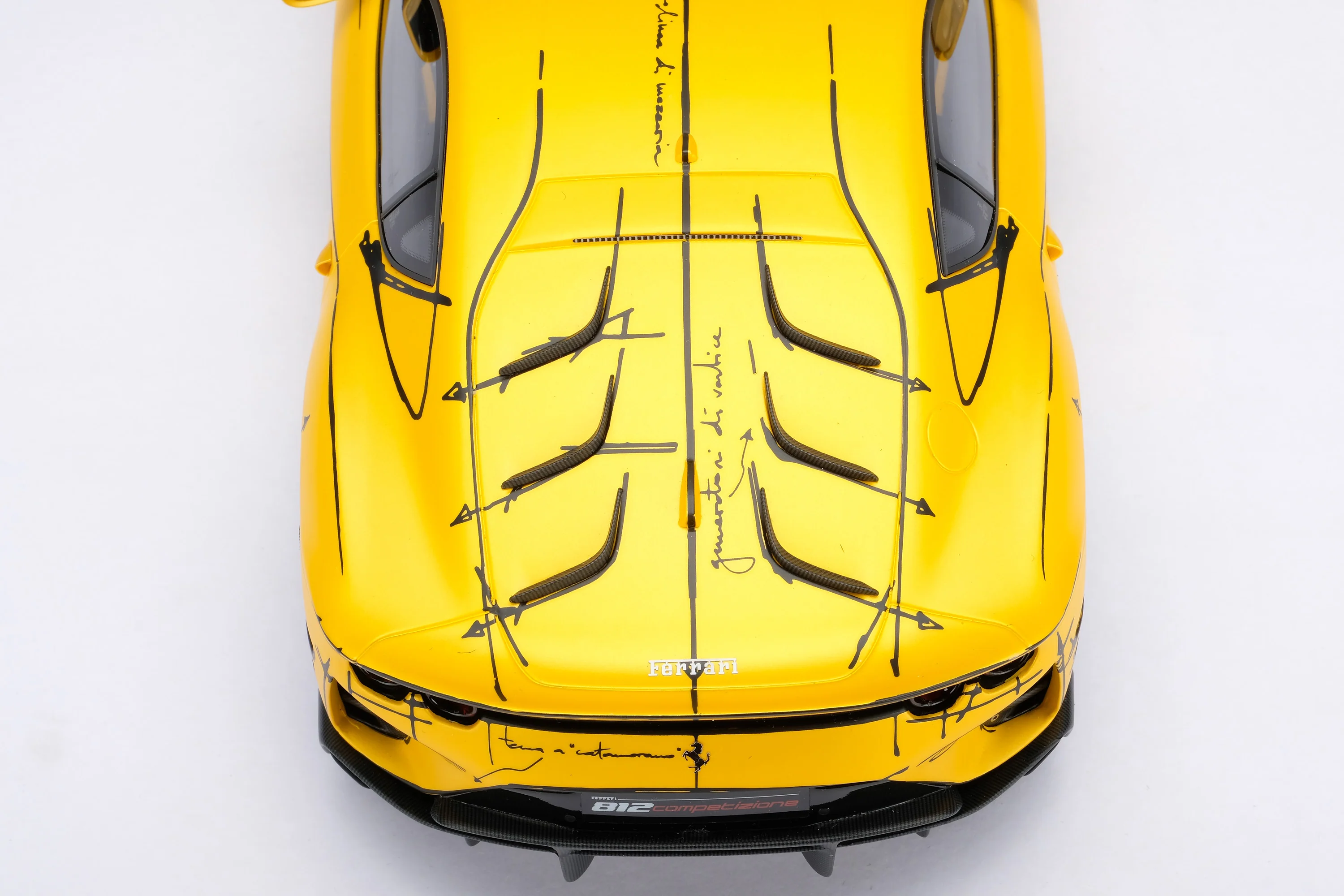 Ferrari 812 Competizione Tailor Made - Image 14
